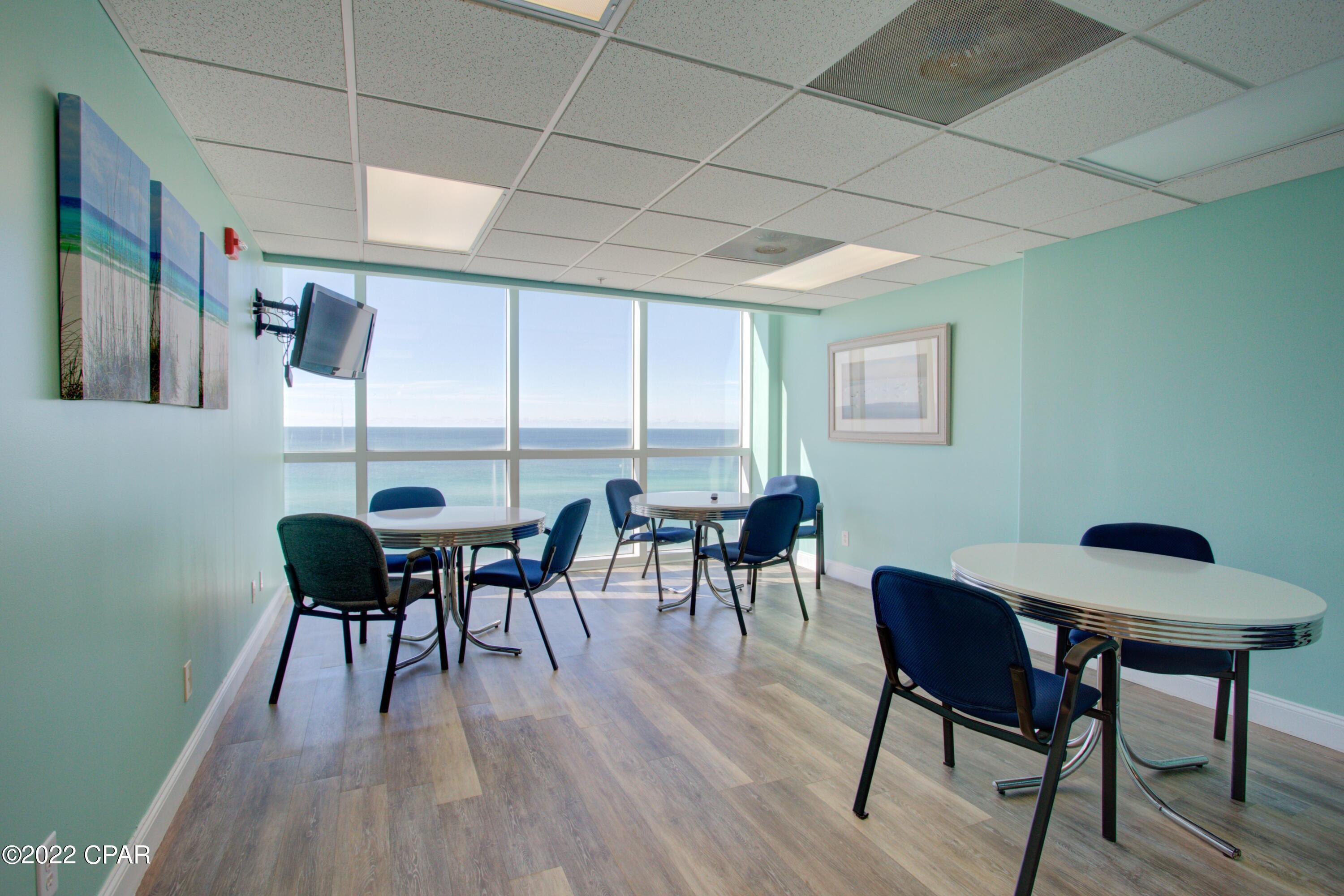 Tropic Winds - Residential