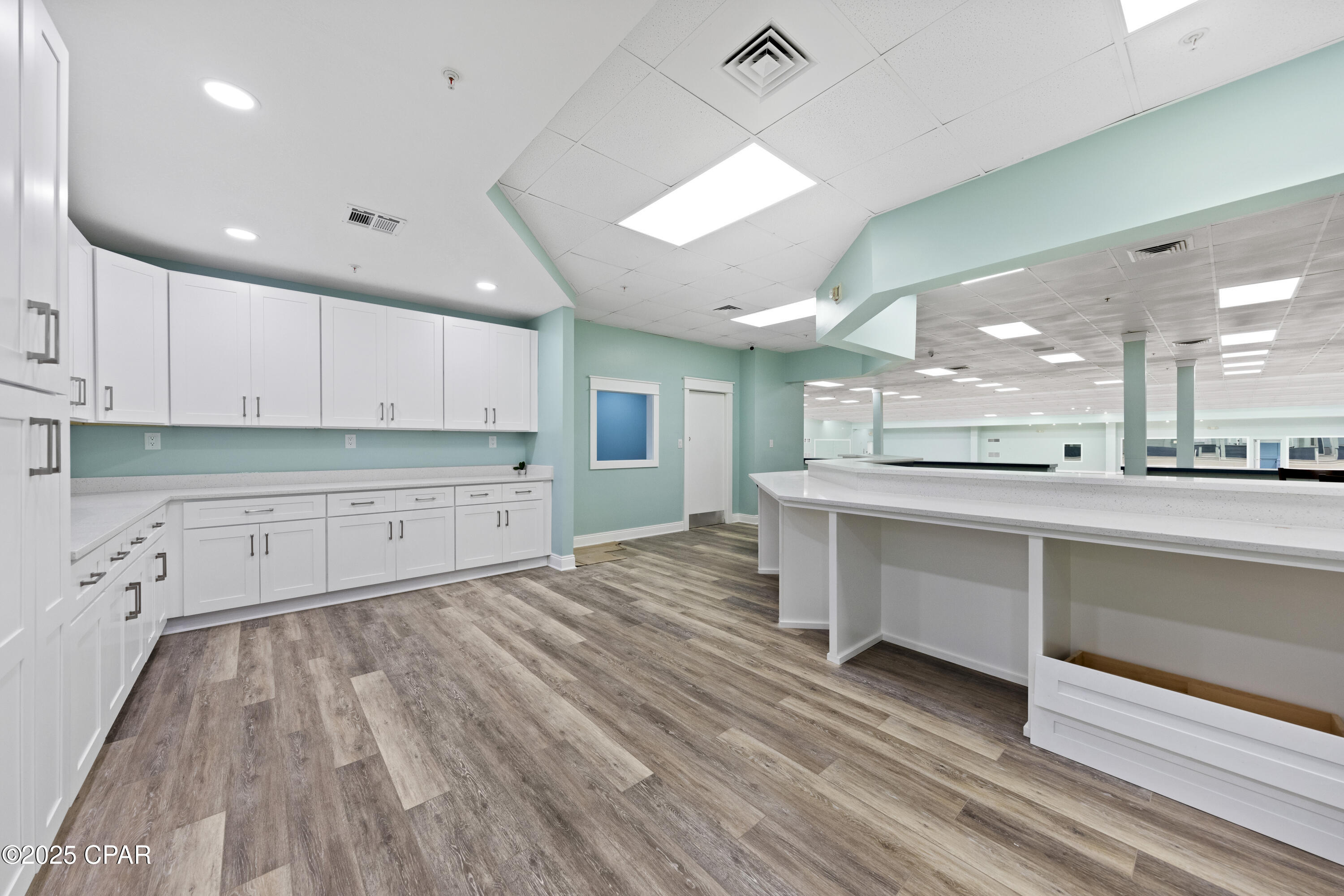 W H Parker - Commercial Lease