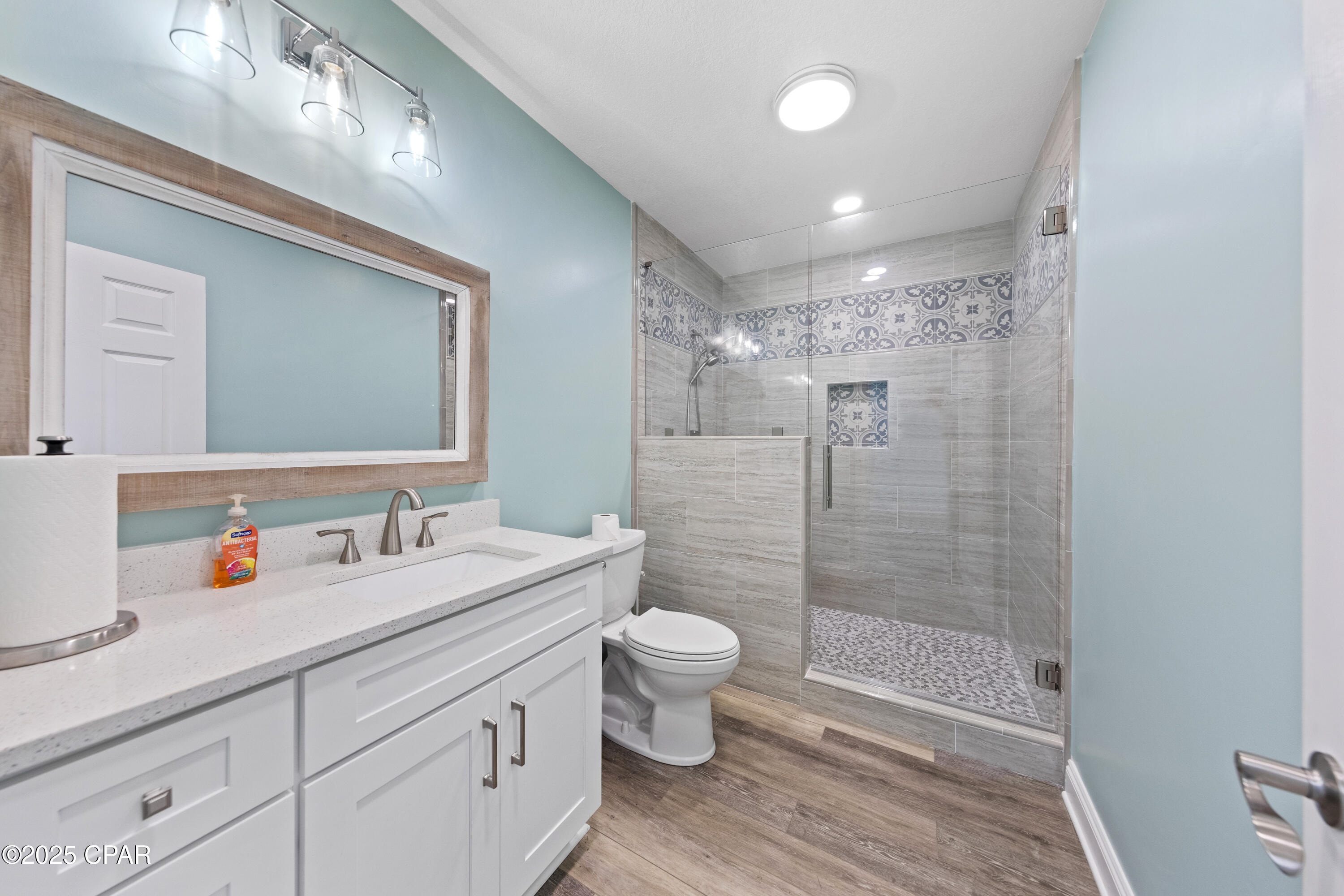 W H Parker - Commercial Lease