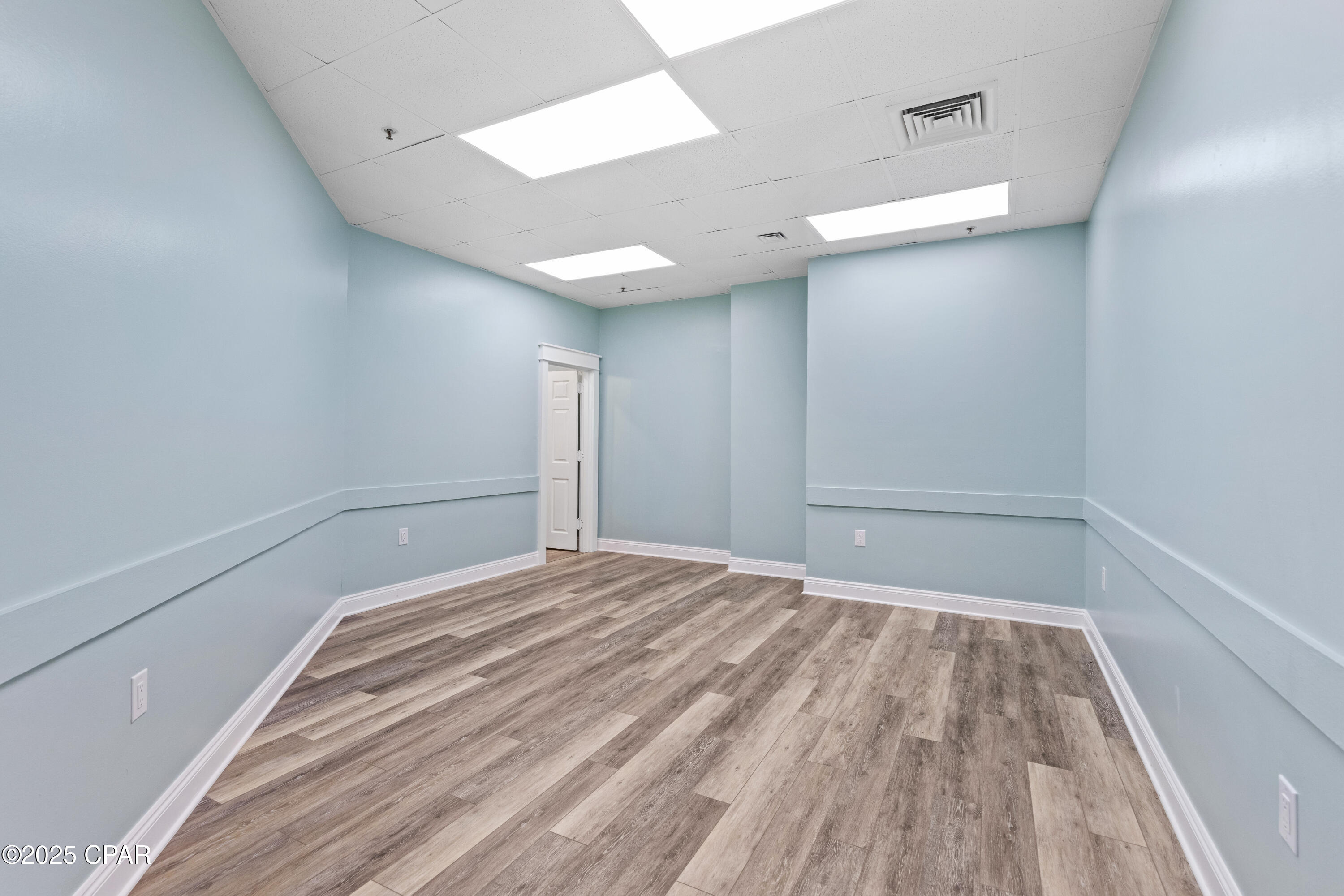 W H Parker - Commercial Lease