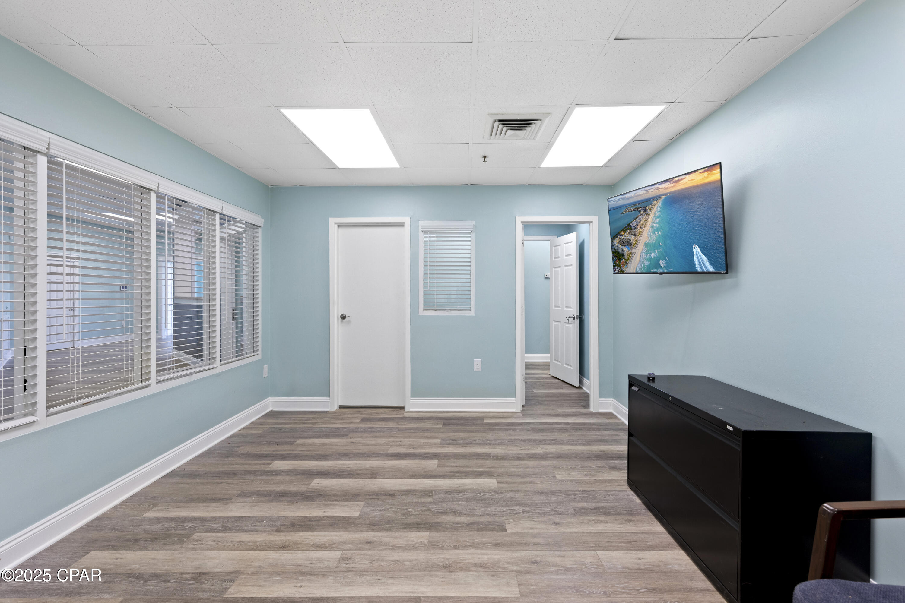 W H Parker - Commercial Lease