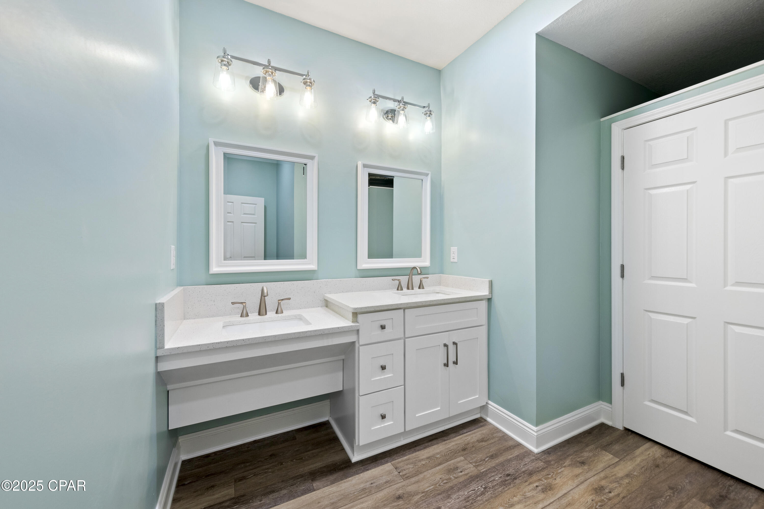 W H Parker - Commercial Lease