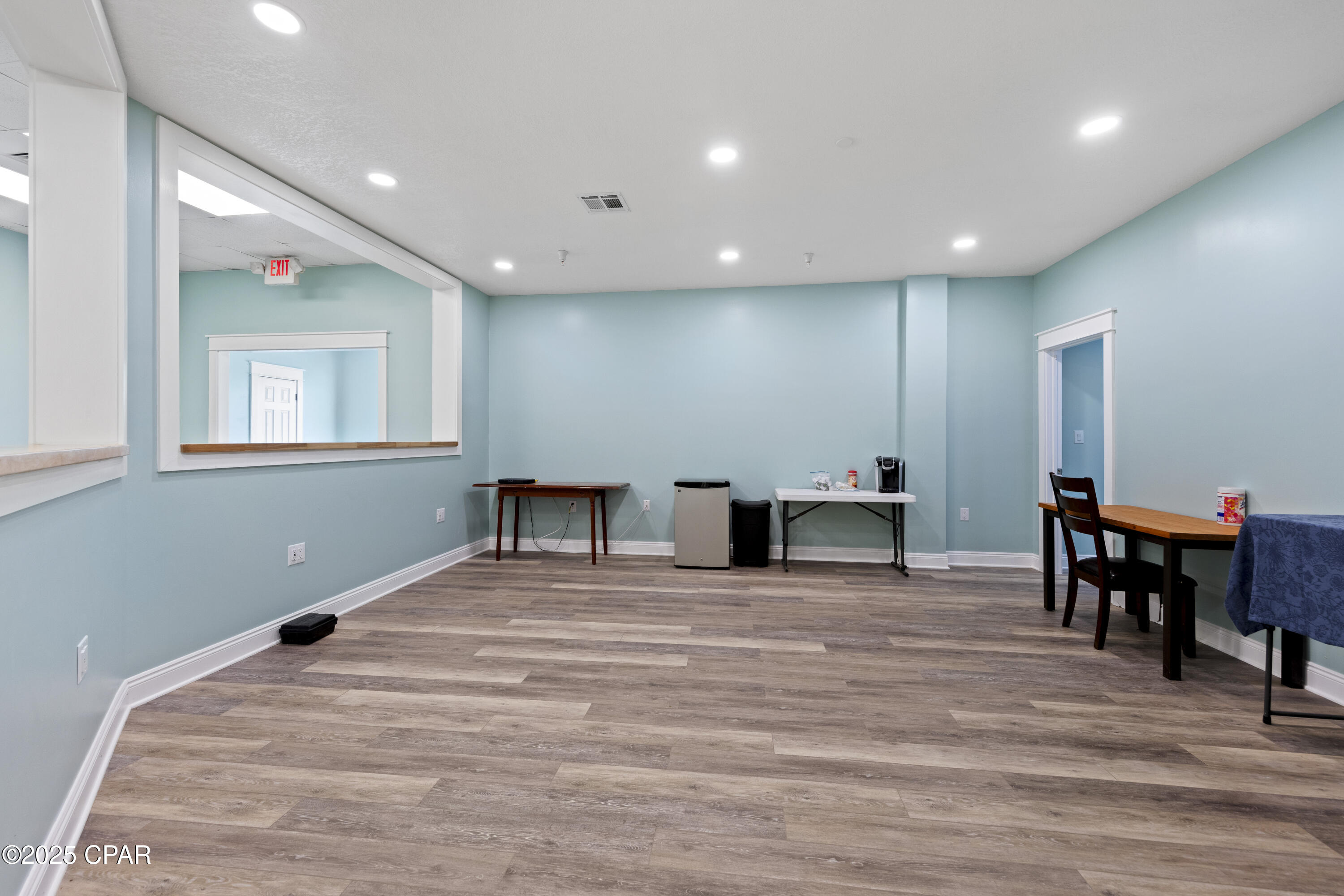 W H Parker - Commercial Lease