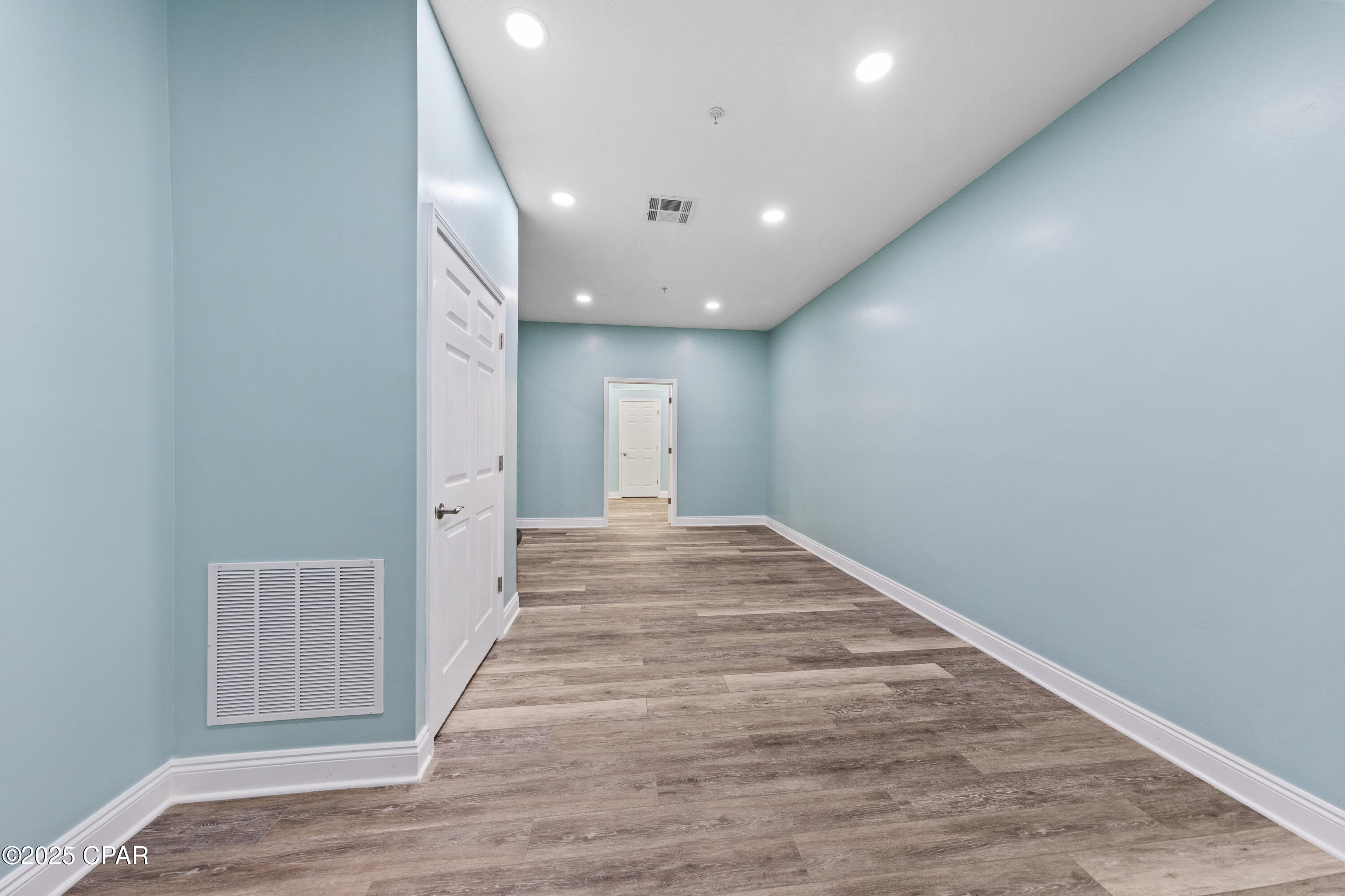 W H Parker - Commercial Lease