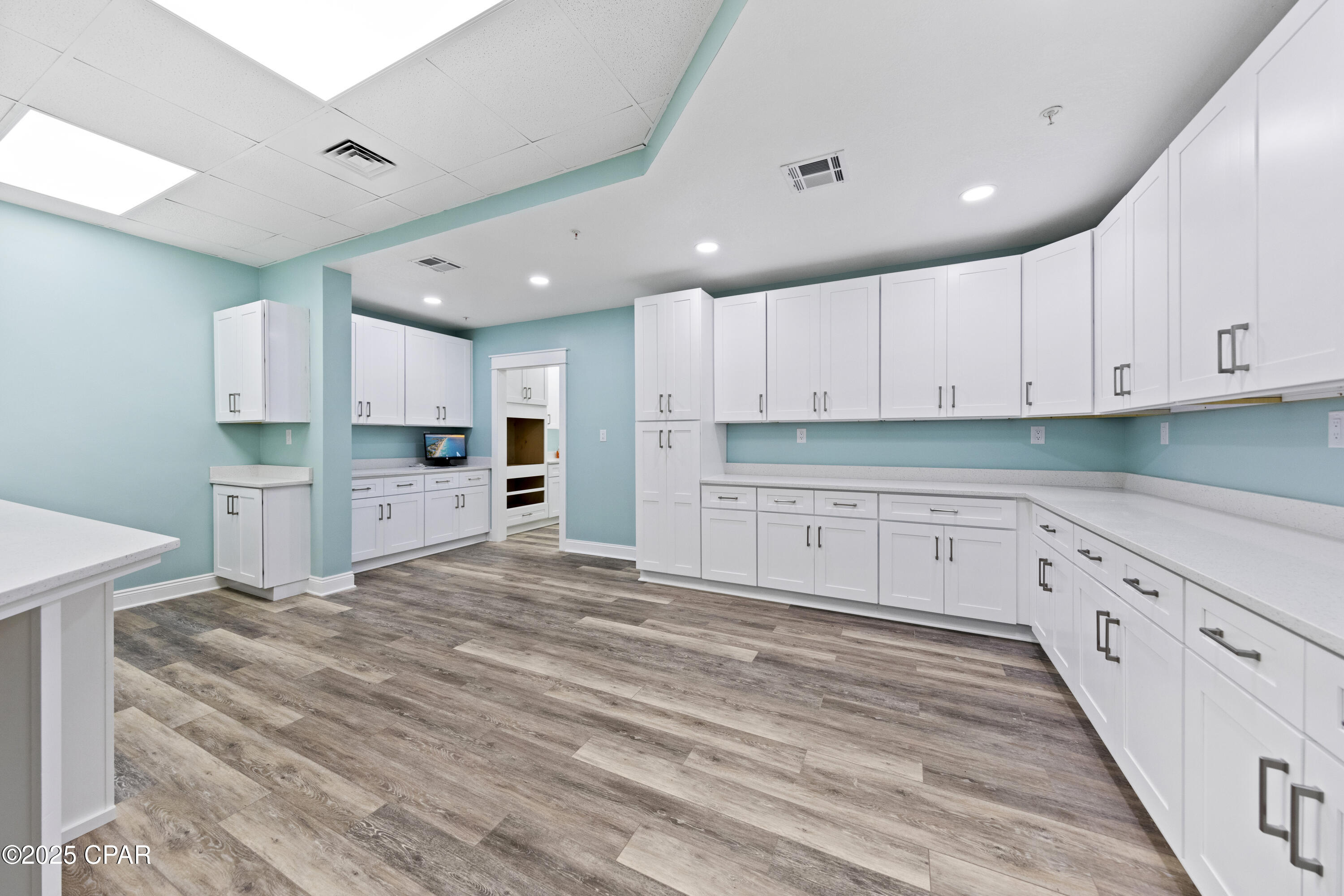 W H Parker - Commercial Lease