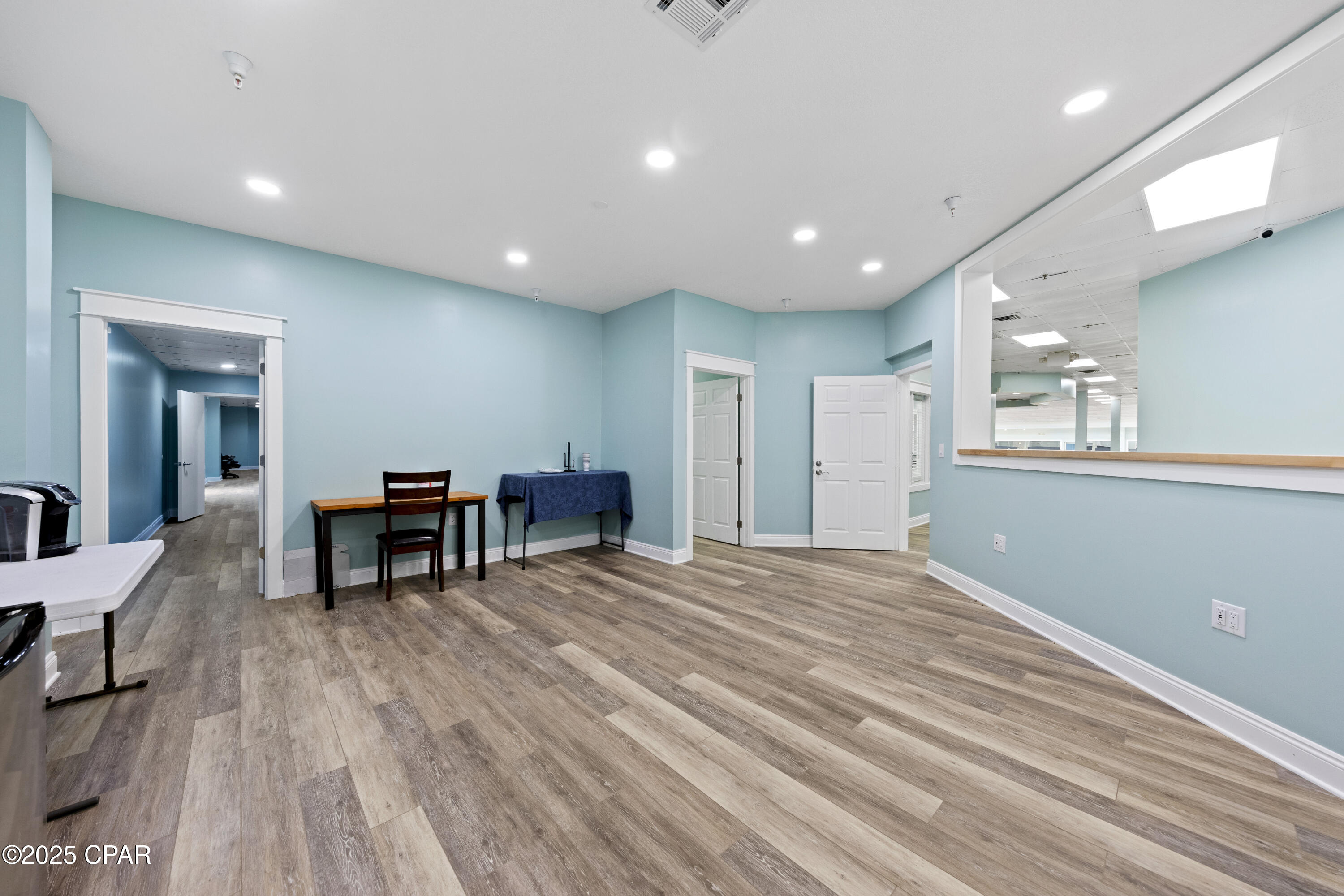 W H Parker - Commercial Lease