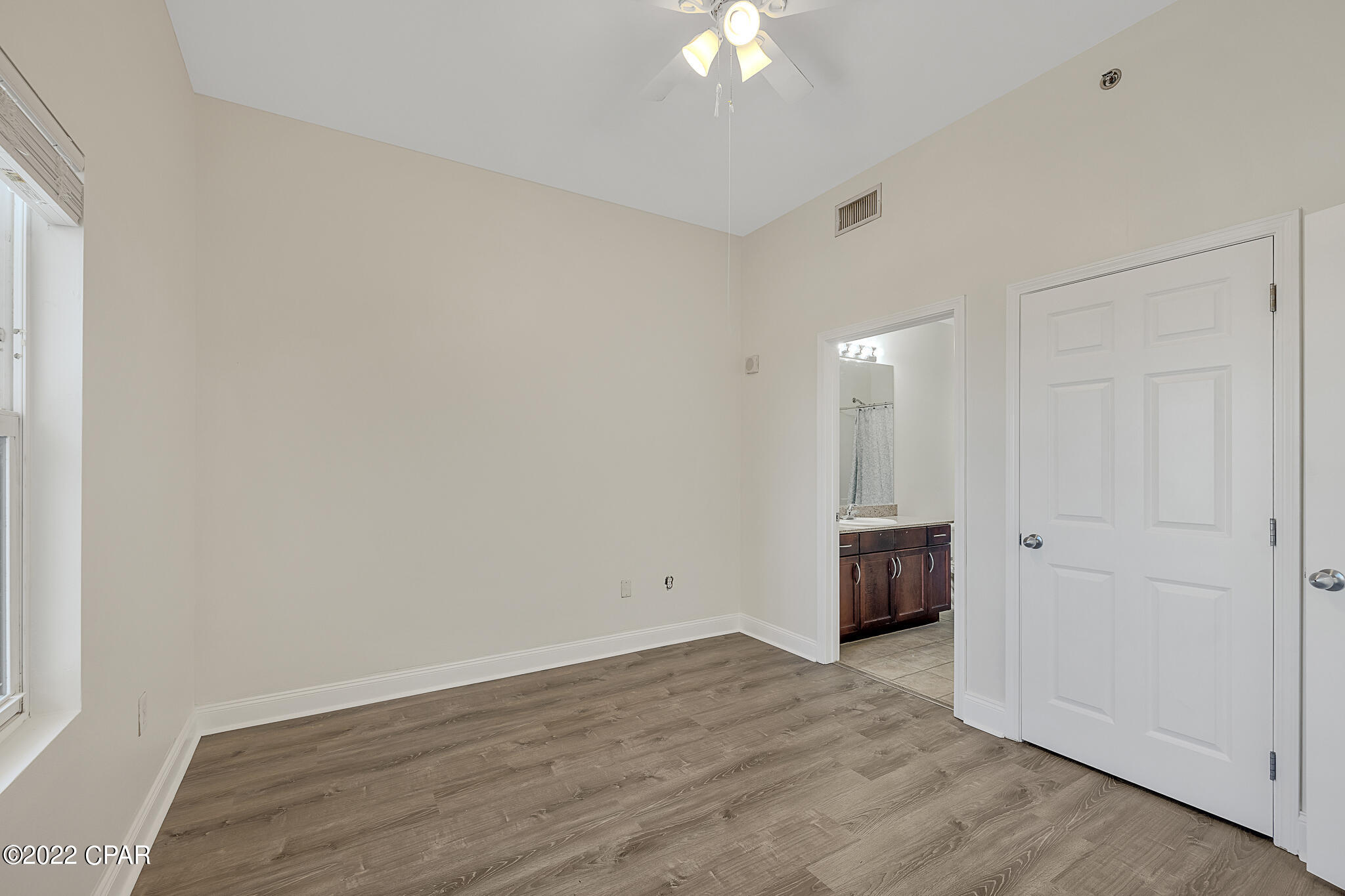 Laketown Wharf - Residential