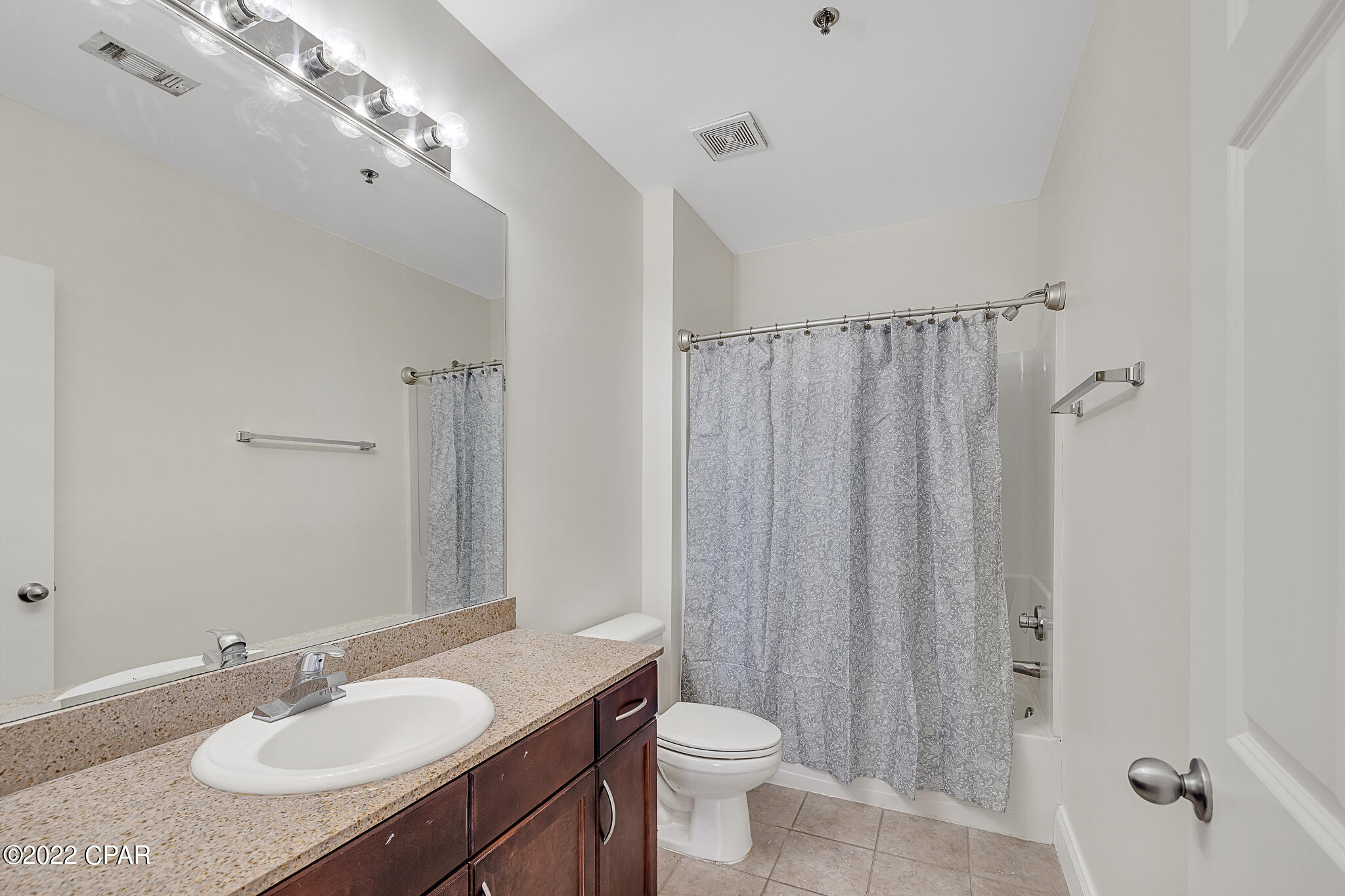 Laketown Wharf - Residential