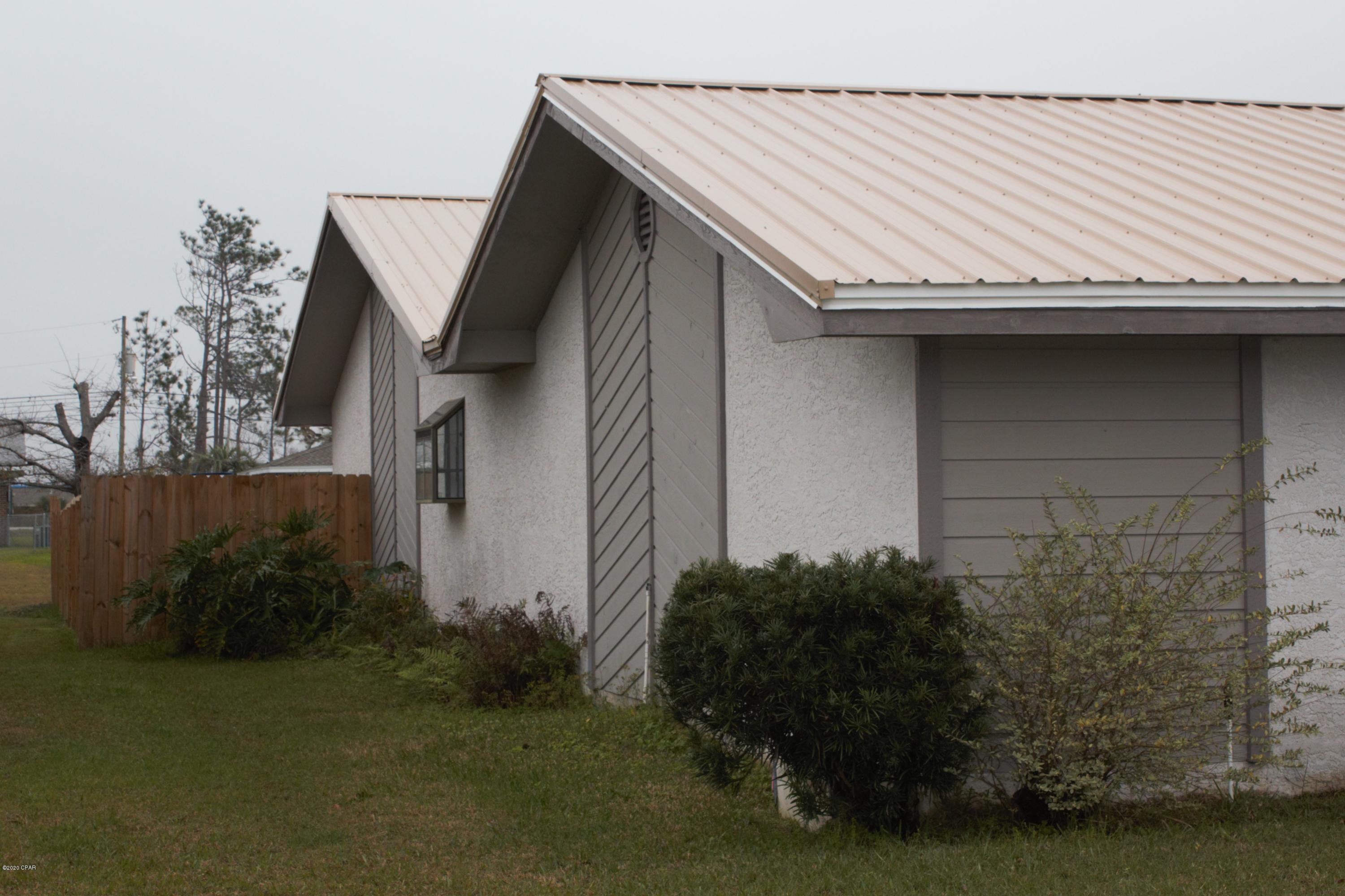[No Recorded Subdiv] - Residential