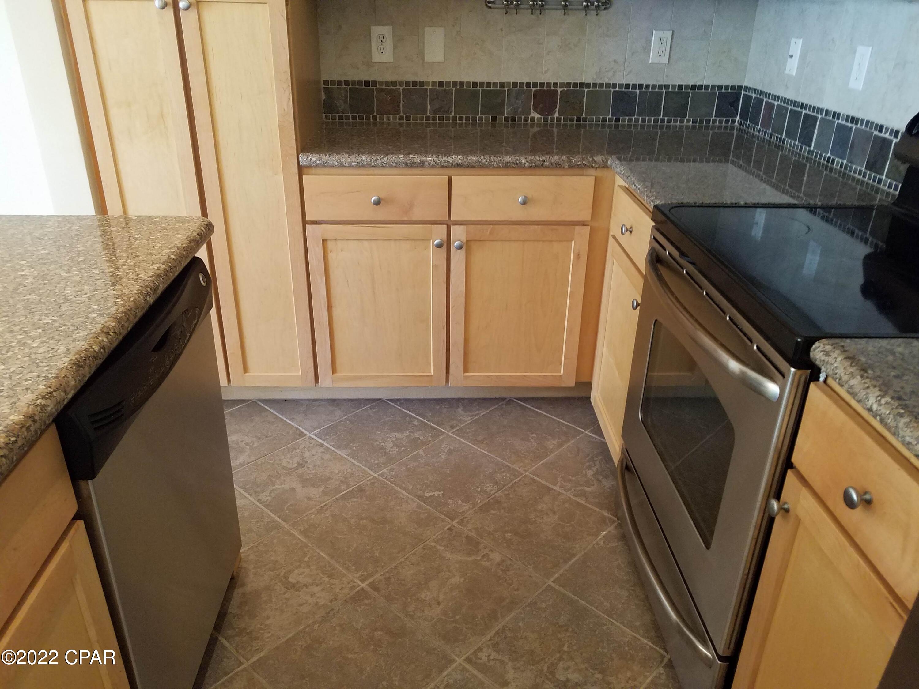 [No Recorded Subdiv] - Residential Lease