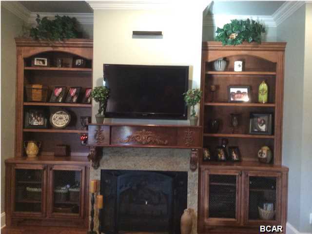 Hawks Landing - Residential