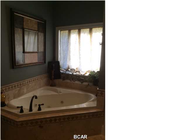 Hawks Landing - Residential