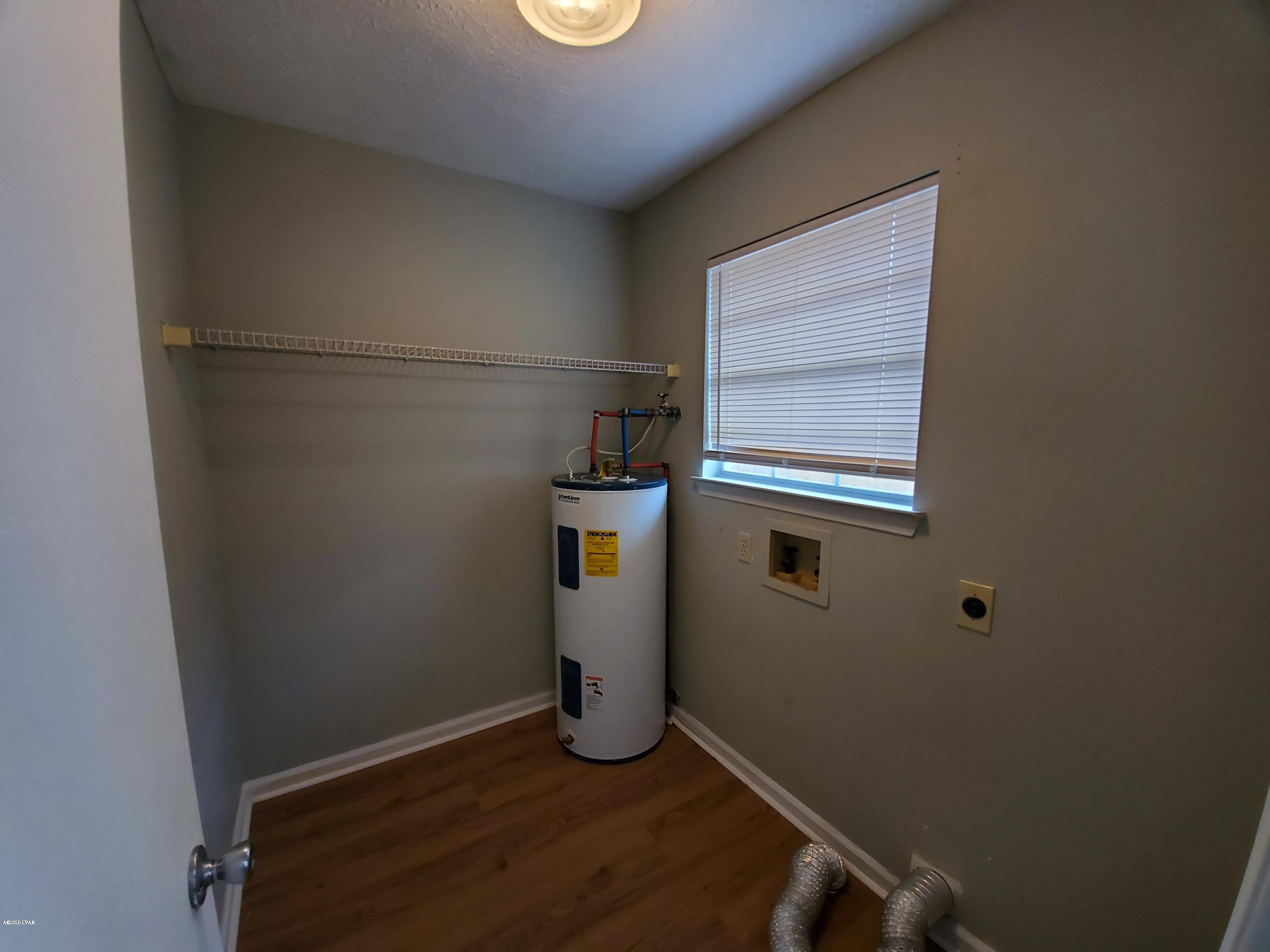 [No Recorded Subdiv] - Residential Lease