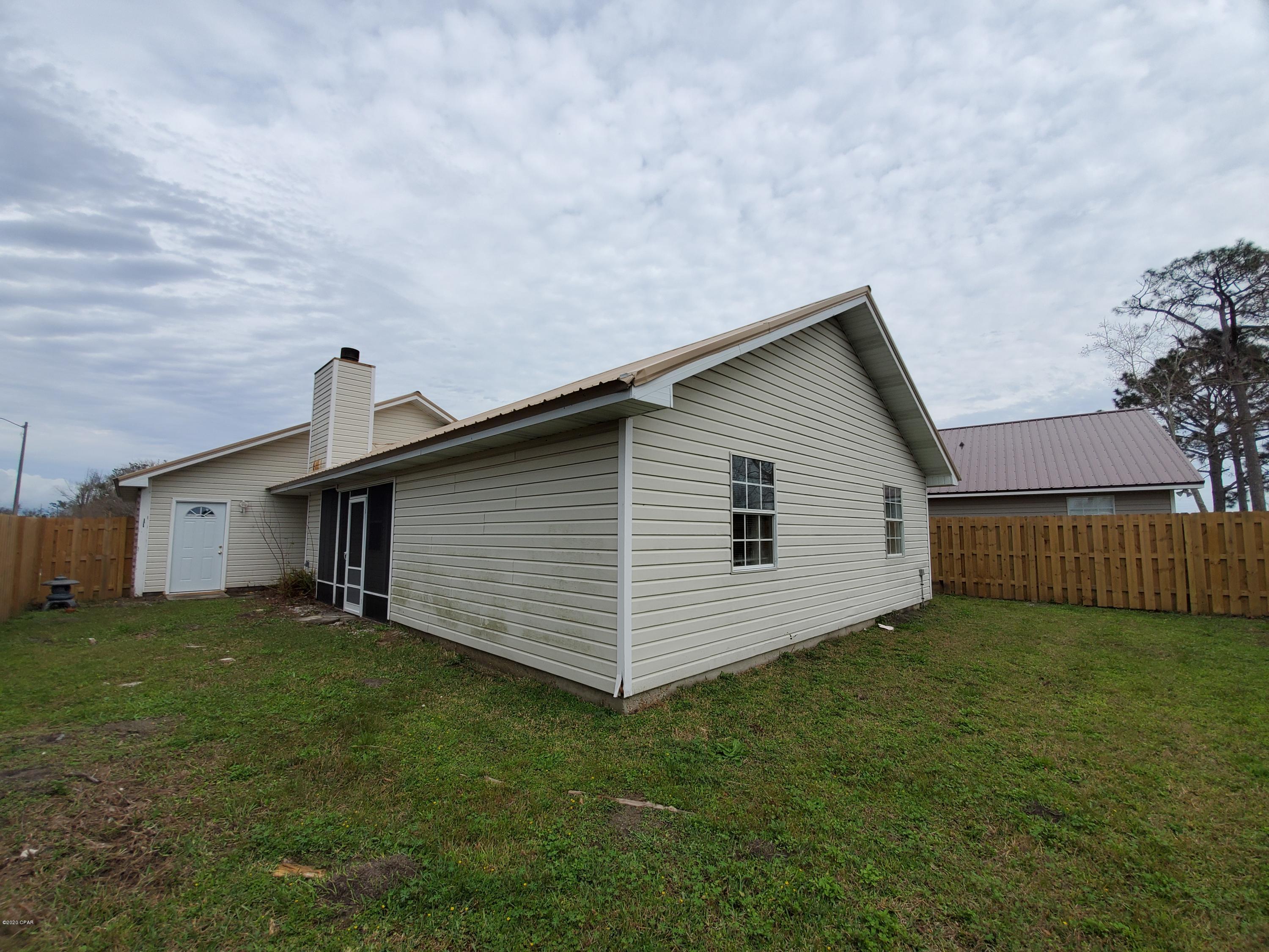 [No Recorded Subdiv] - Residential Lease