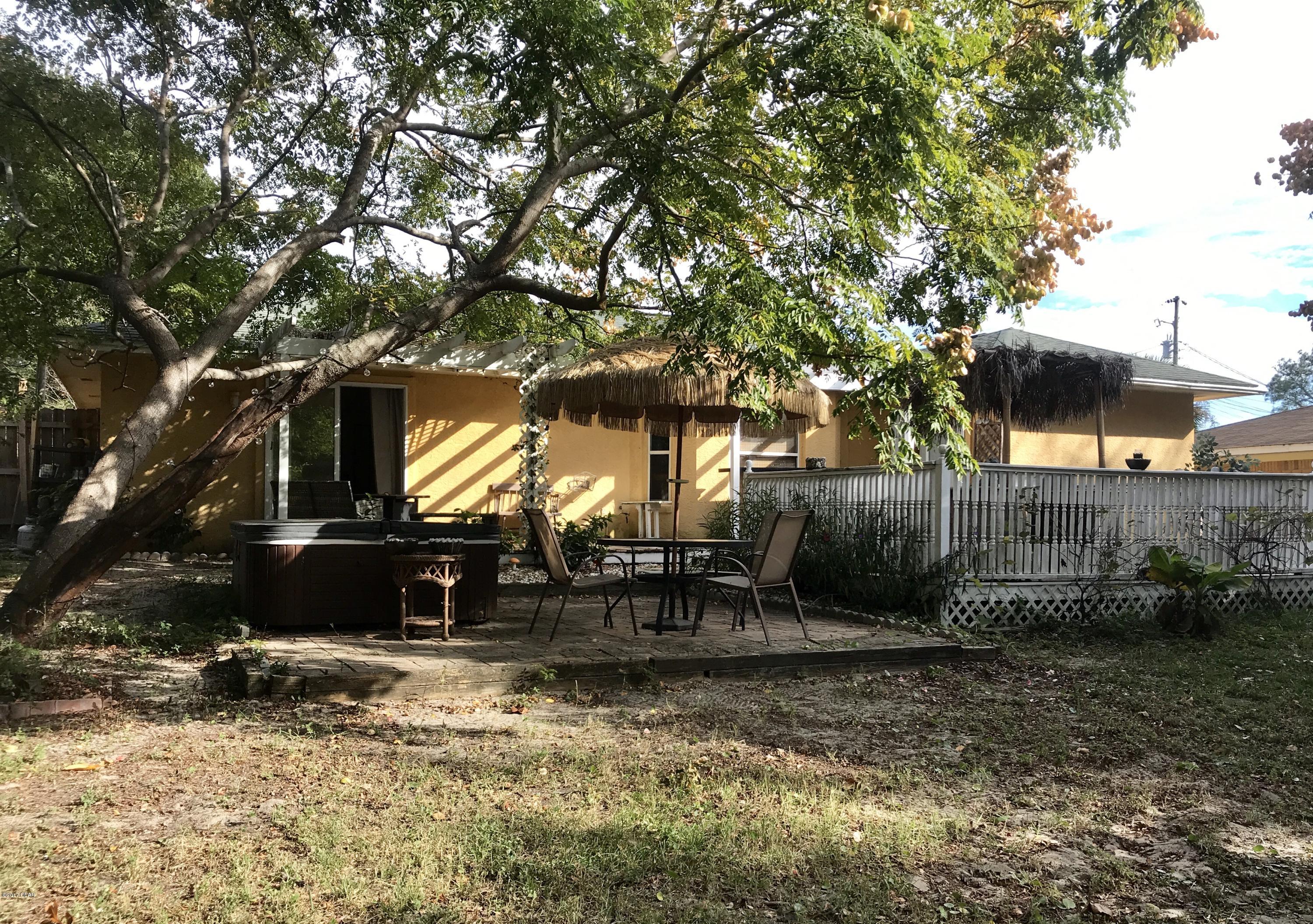 Diamond Head-Lakeside - Residential