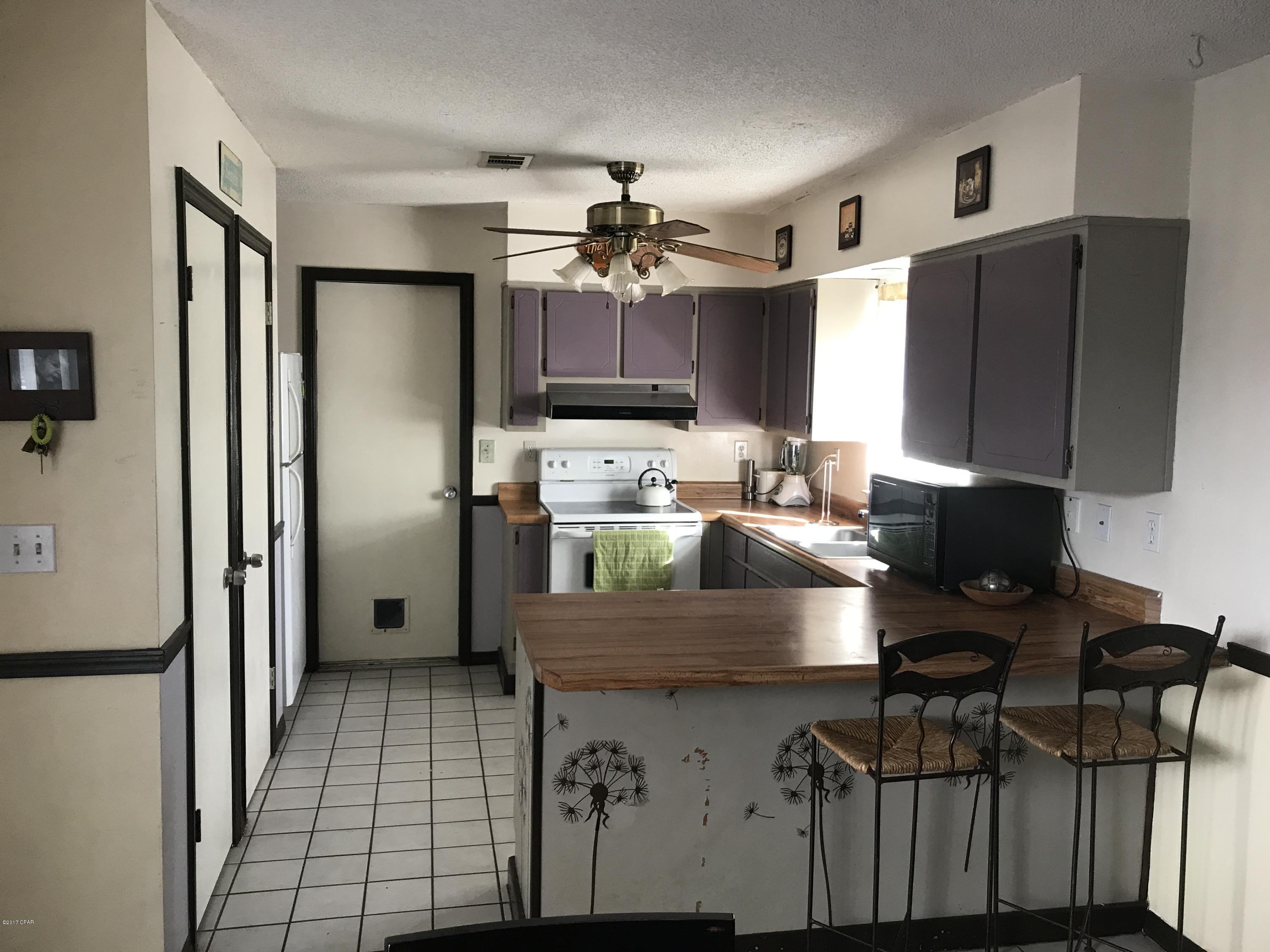 Diamond Head-Lakeside - Residential