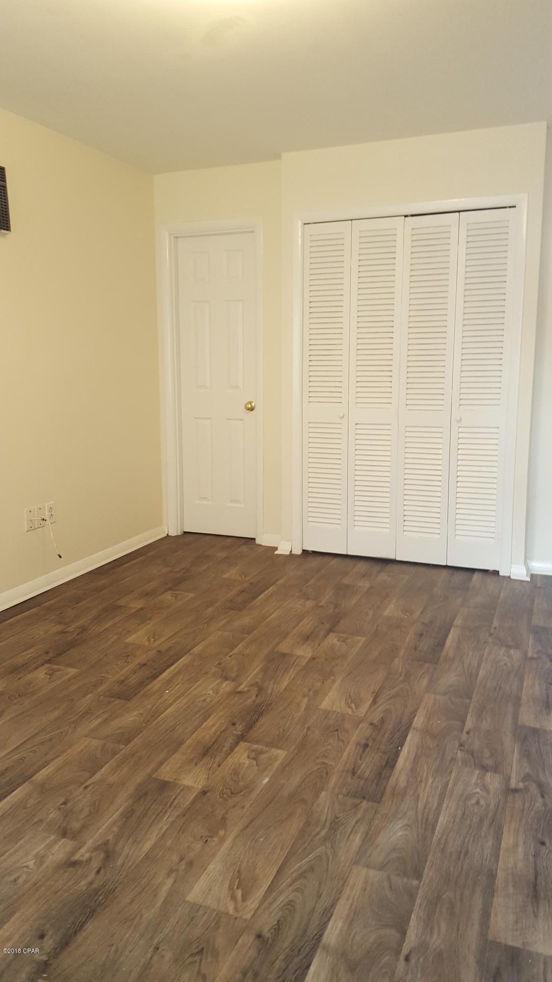 Cove Terrace 3rd (Sudduths 15th) - Residential