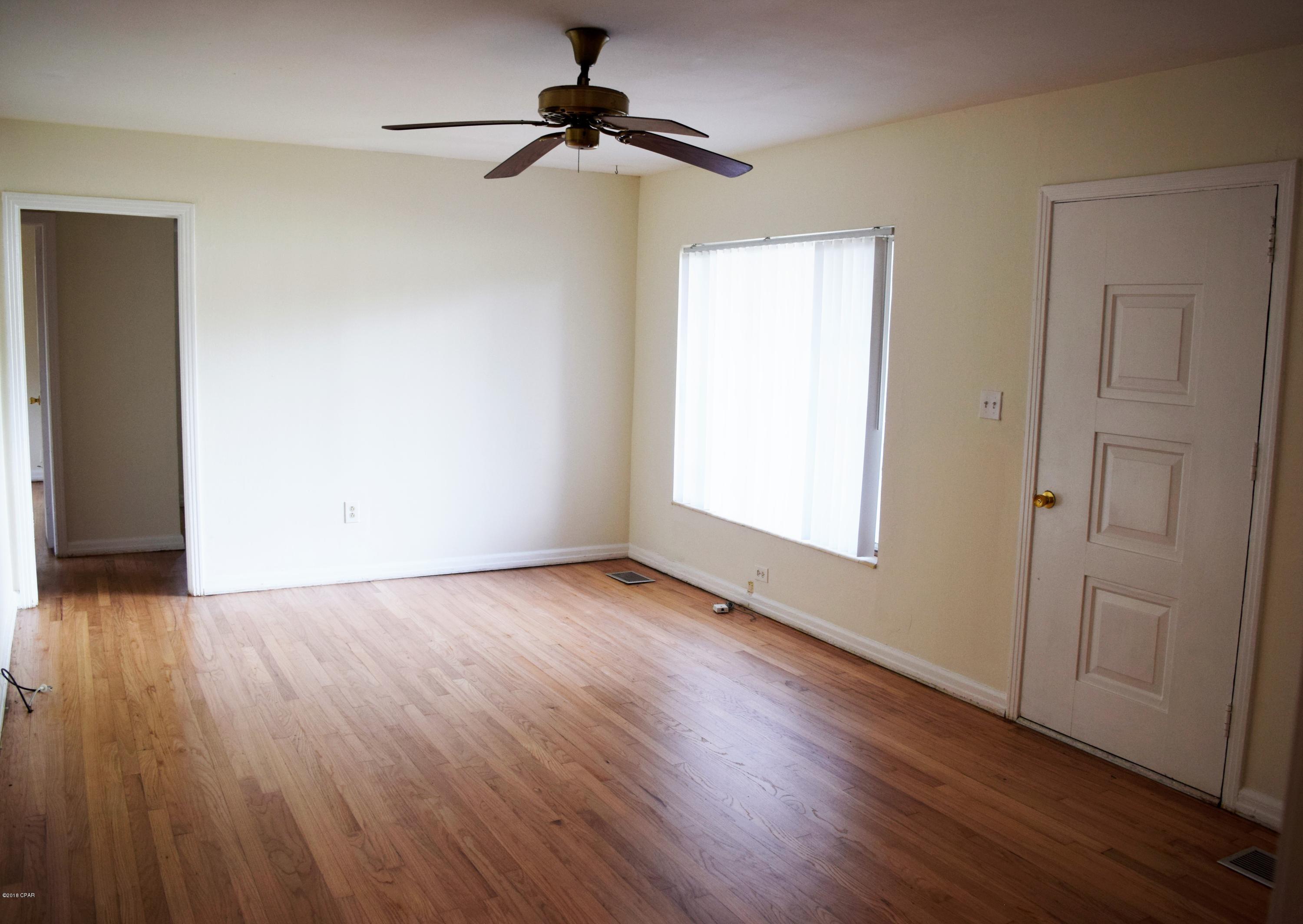 Cove Terrace 3rd (Sudduths 15th) - Residential