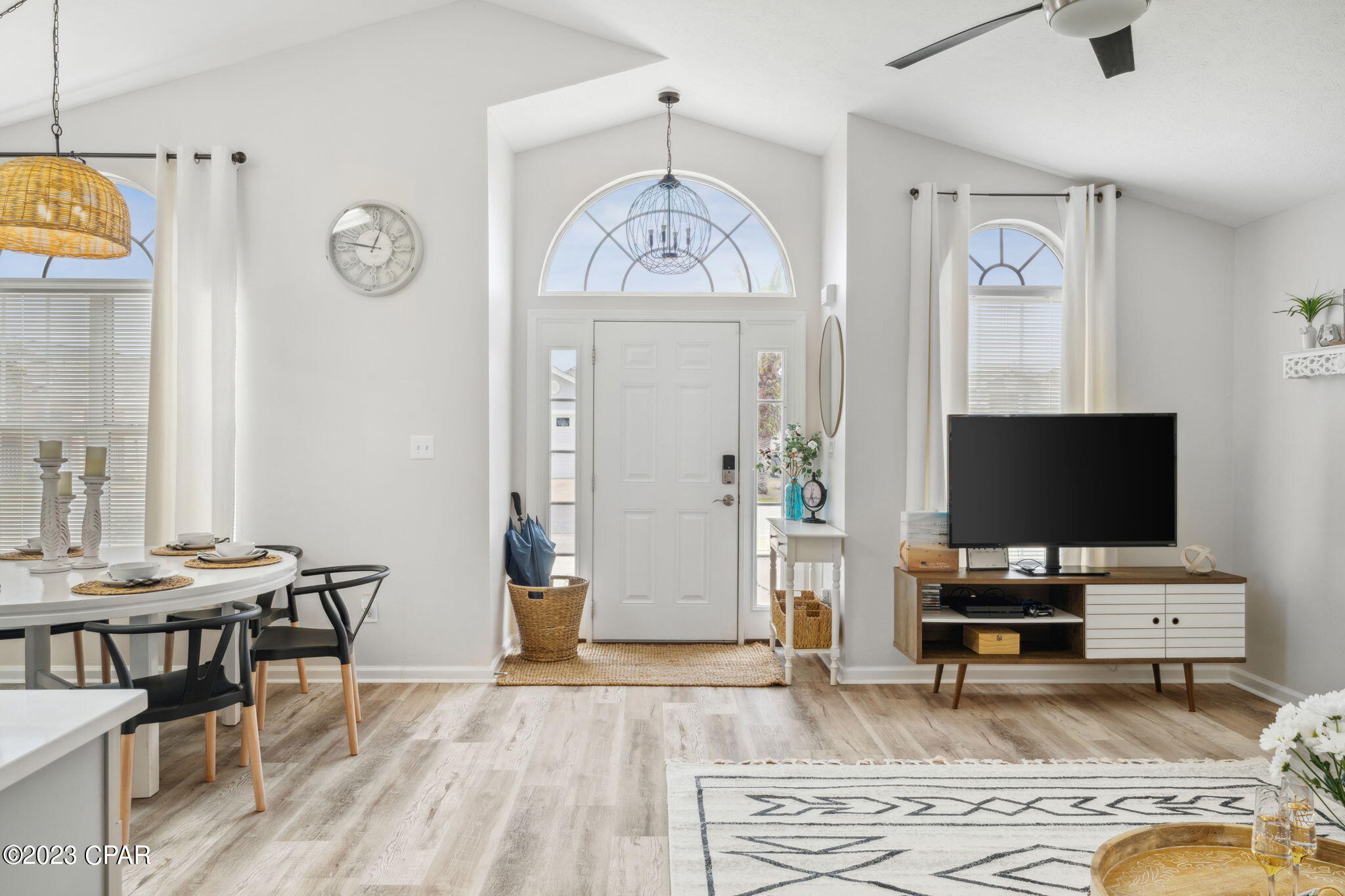 Palm Cove - Residential Lease