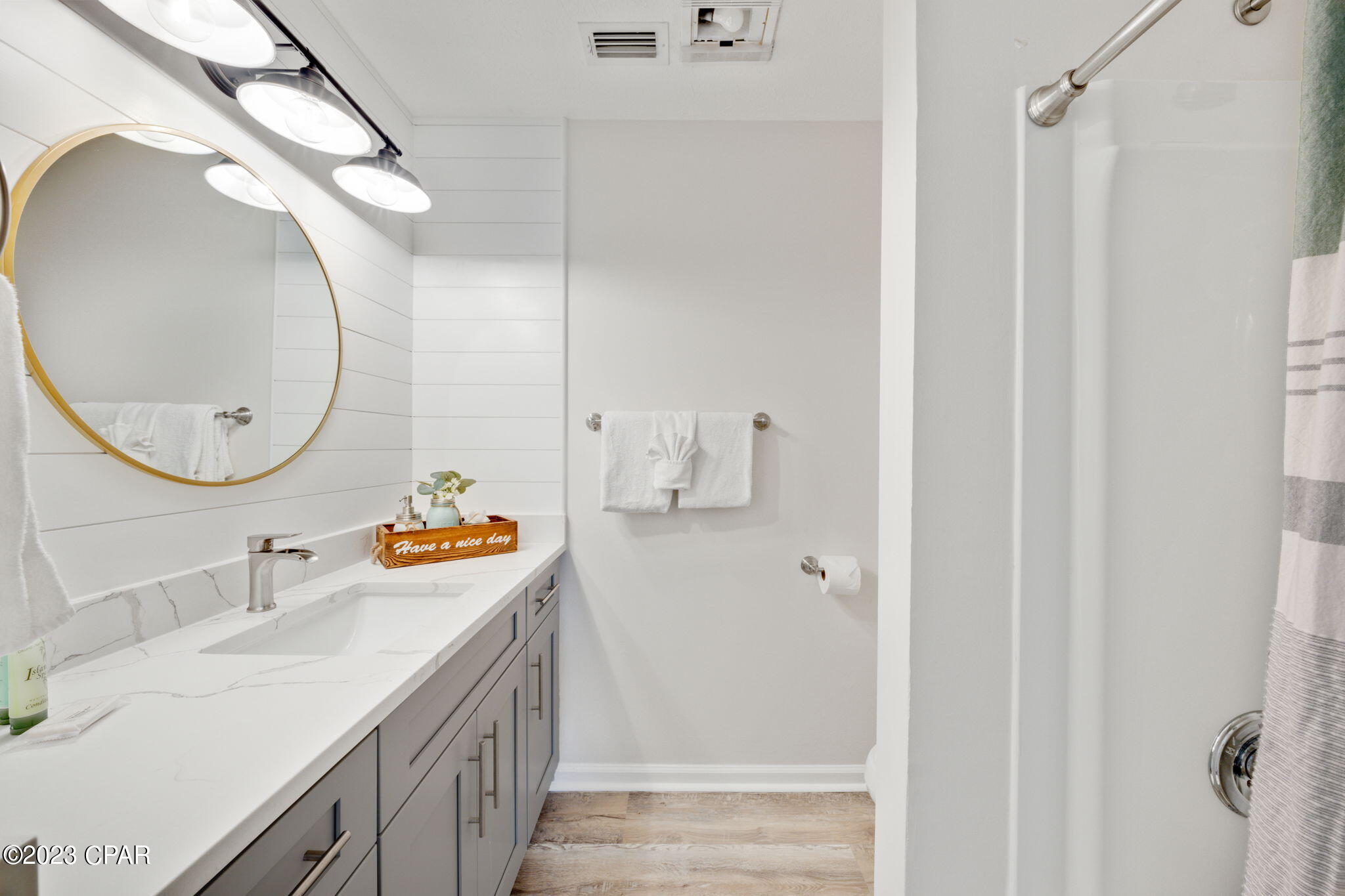 Palm Cove - Residential Lease