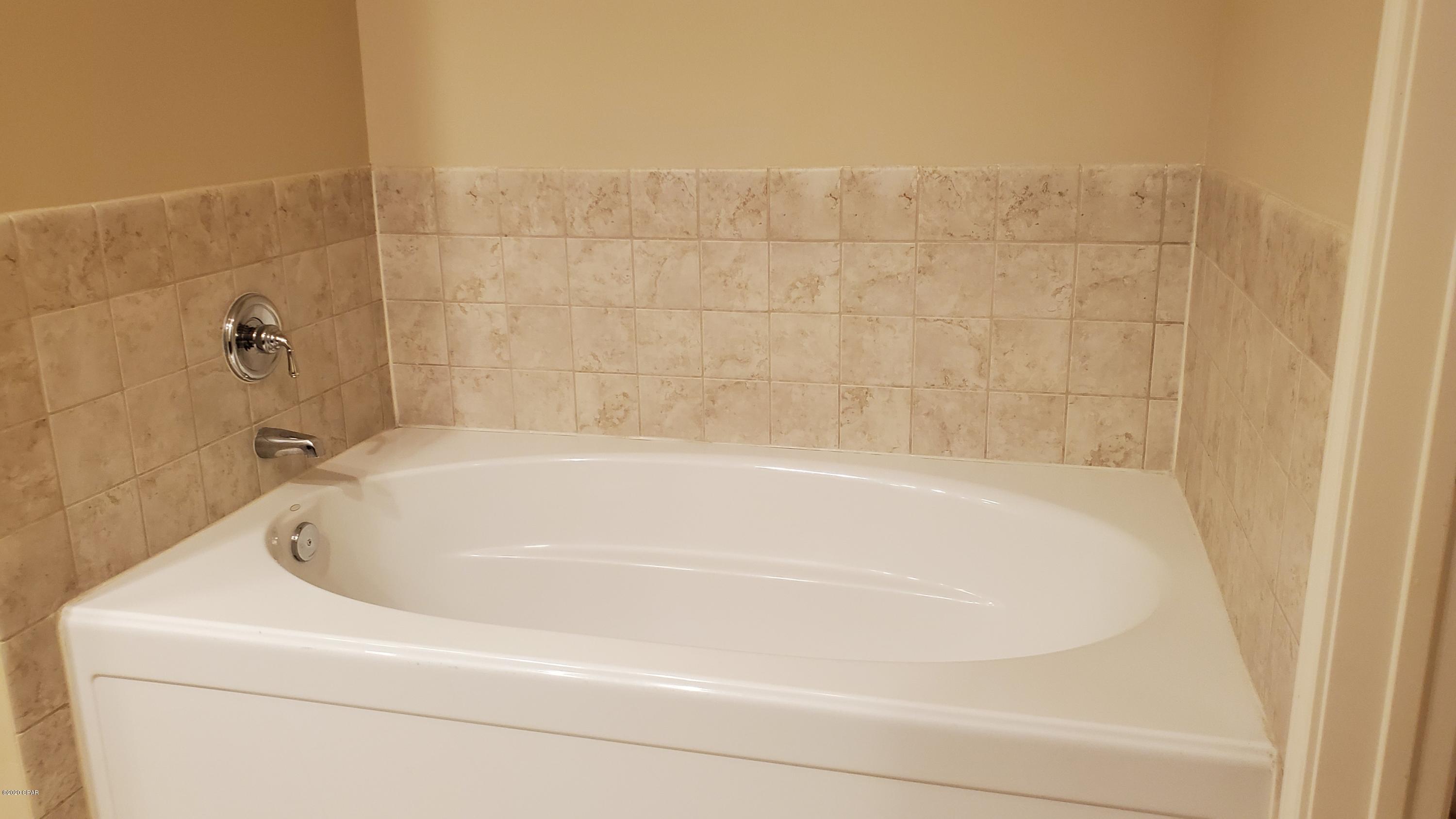 Island Reserve - Residential Lease