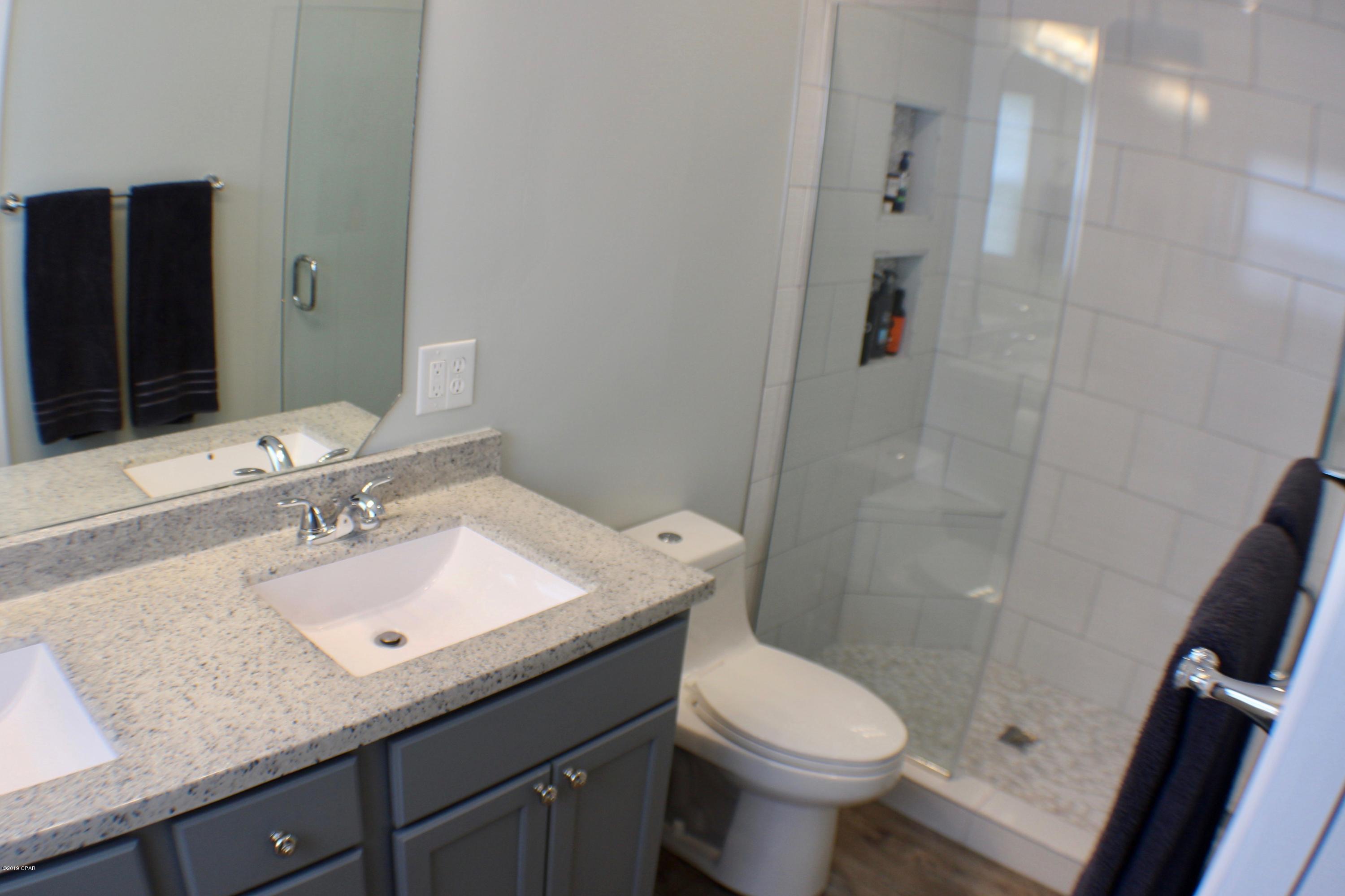 Pretty Bayou Hts 1st - Residential