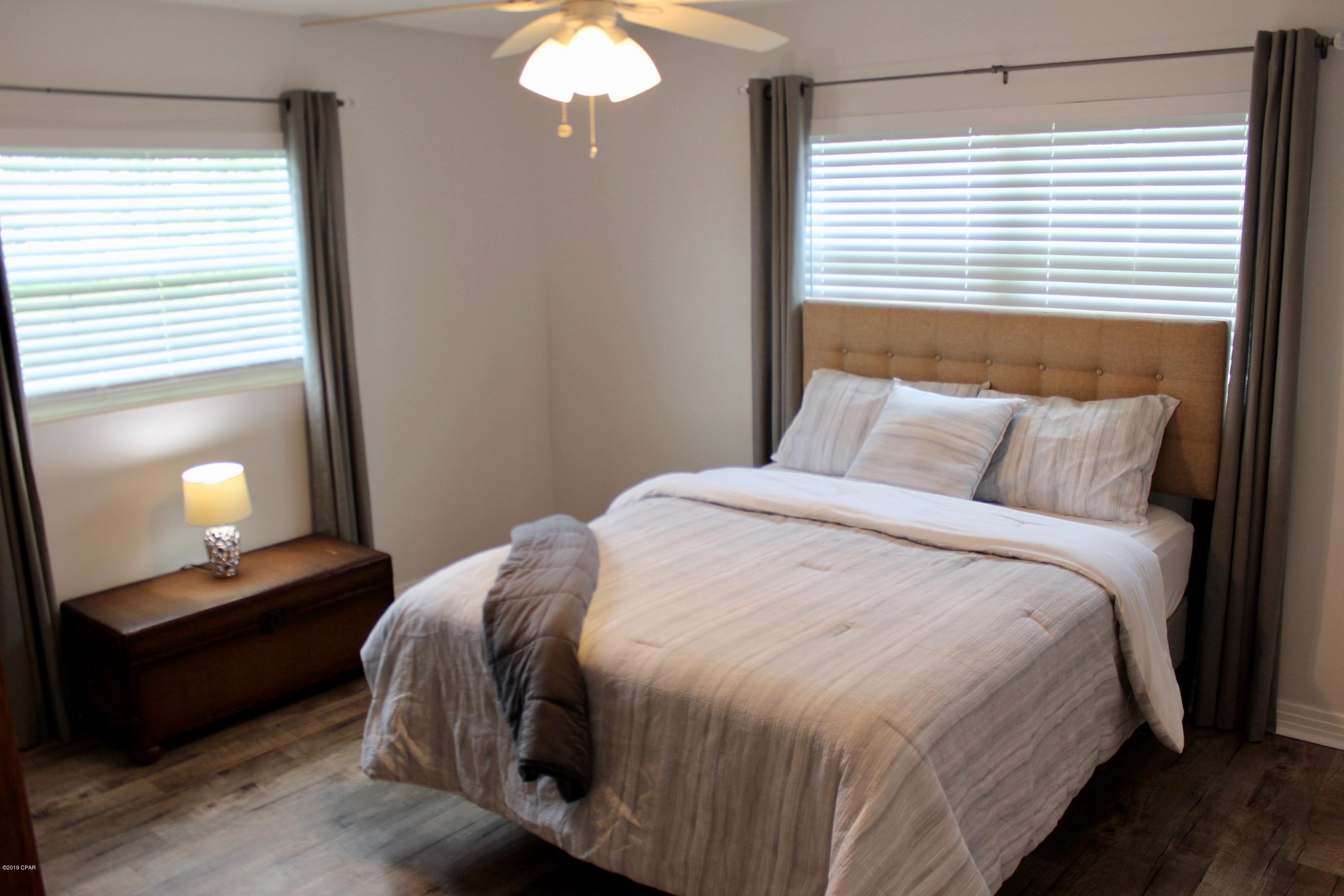 Pretty Bayou Hts 1st - Residential