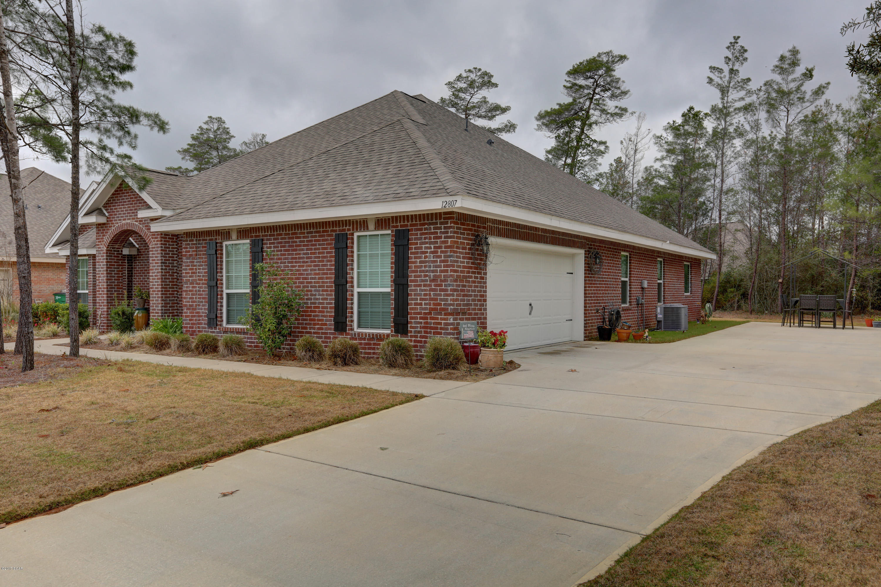 Lake Merial - Residential