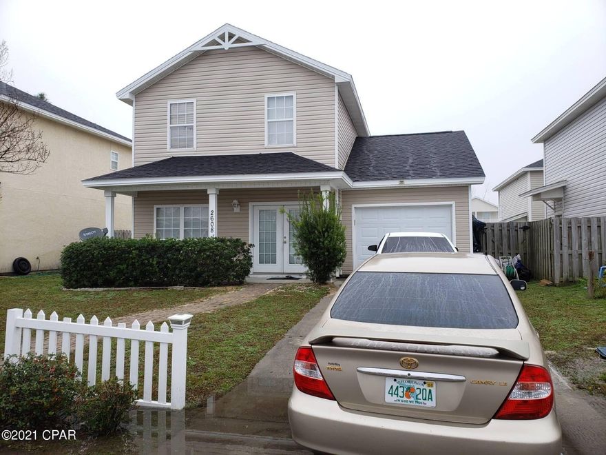 Beautiful 3 bedroom 2 bath two story home with a one car garage. Home offers washer and dryer hook ups, stainless steel appliances with lots of storage.

NO PETS
