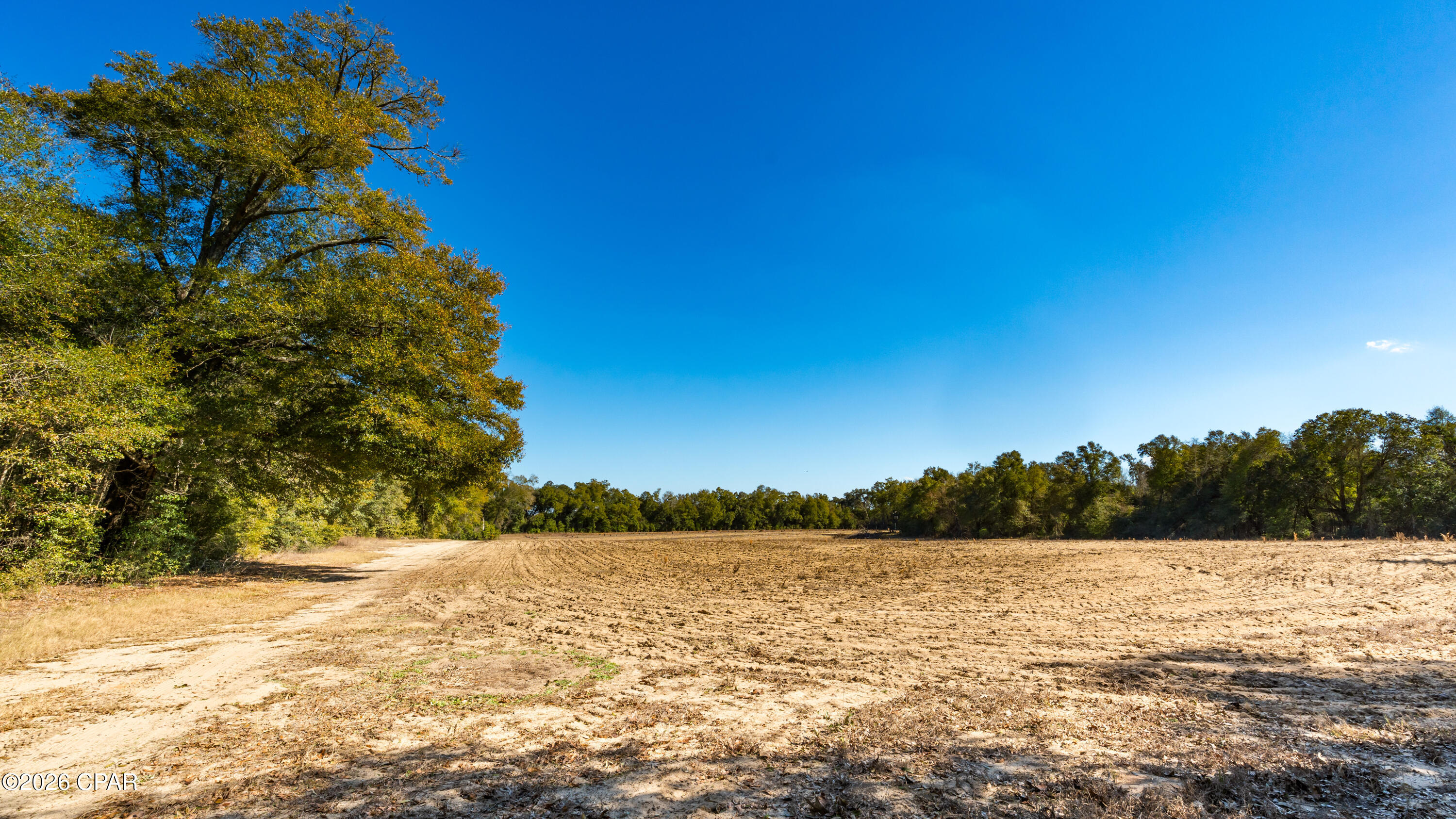 [No Recorded Subdiv] - Land