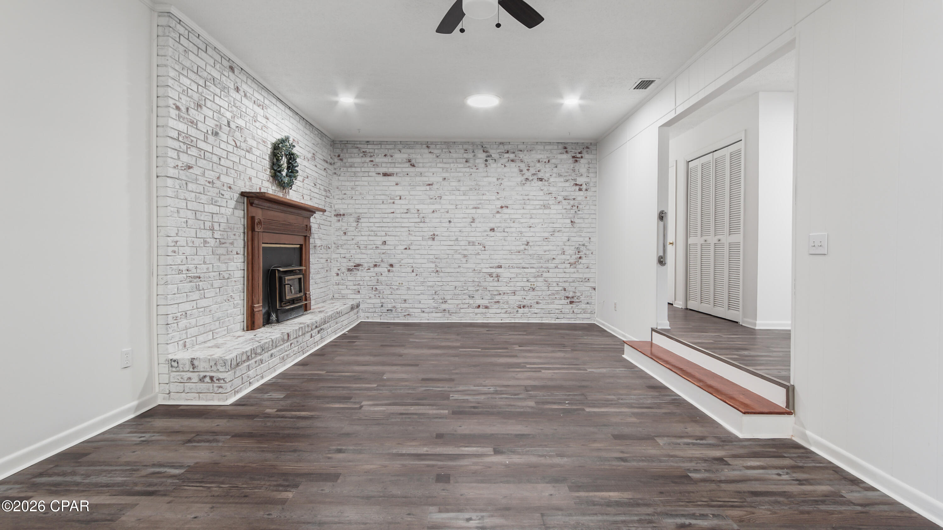 Lannie Rowe Lake Ests - Residential