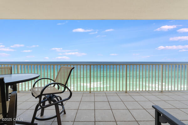 Grande Surf Club Condo - Residential