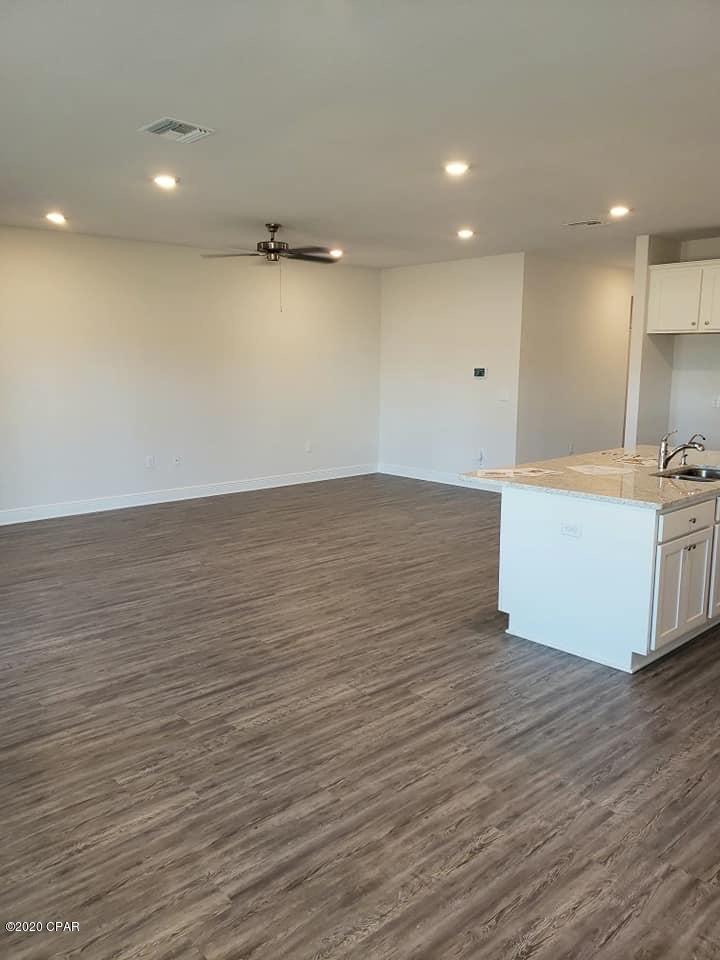 Emerald Cove Villas - Residential