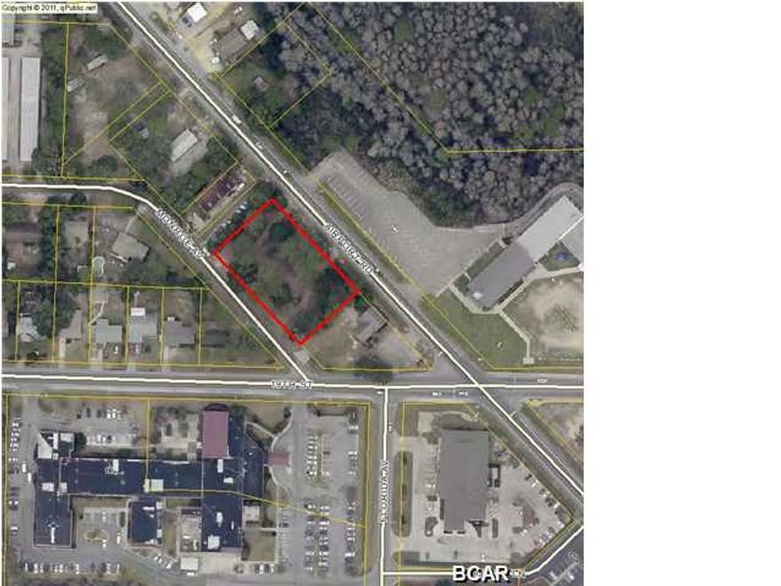 Commercial Land-Perfect for Professional office-Room for building, parking and retention-Centrally located in Panama City, Northwest of the intersections of Airport Road and 19th Street, Florida Avenue and Monroe Avenue. Double road frontage-Close to Gulf Coast Medical Center-Bank Owned-Sold AS IS