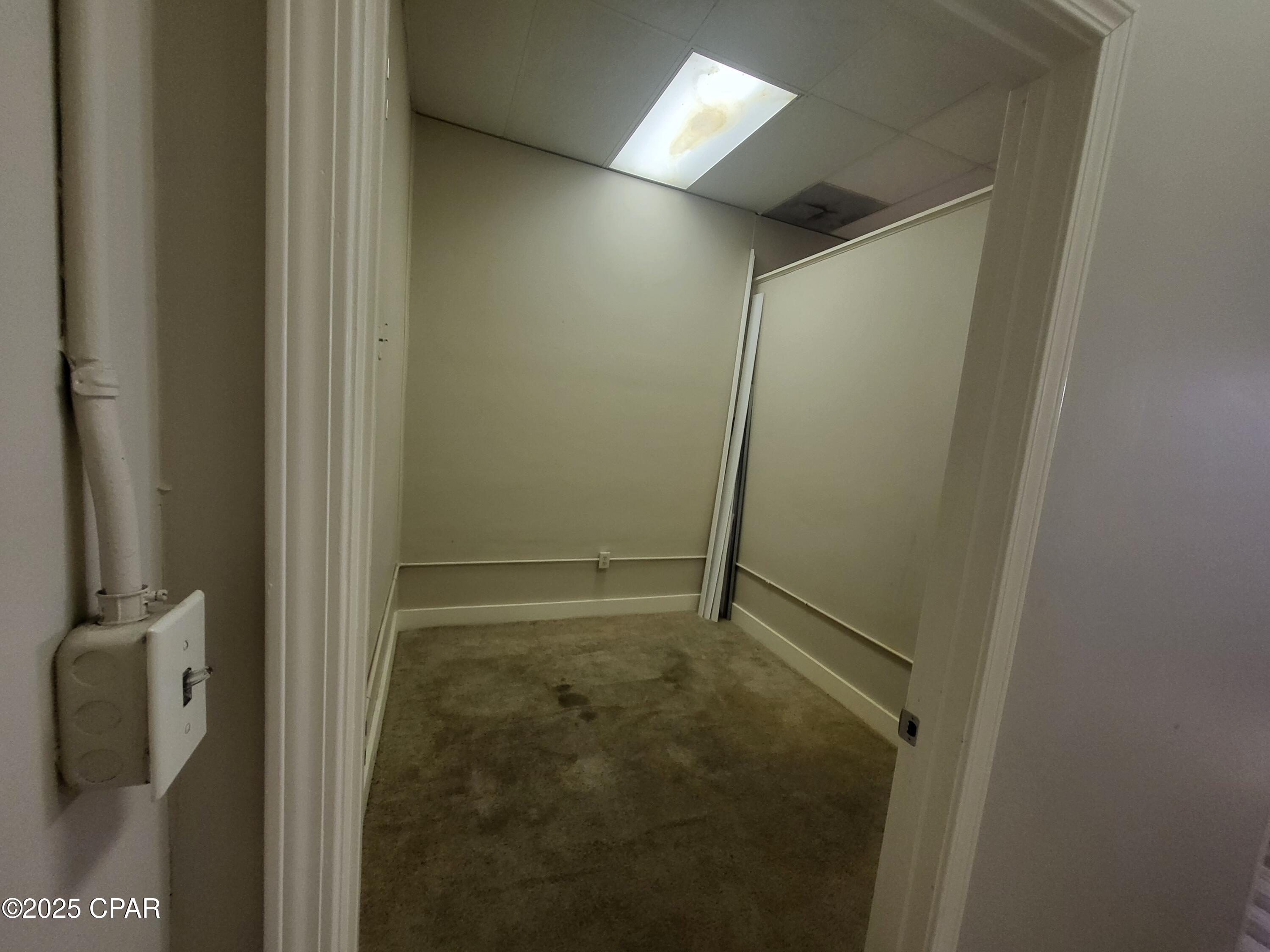 No Named Subdivision - Commercial Lease