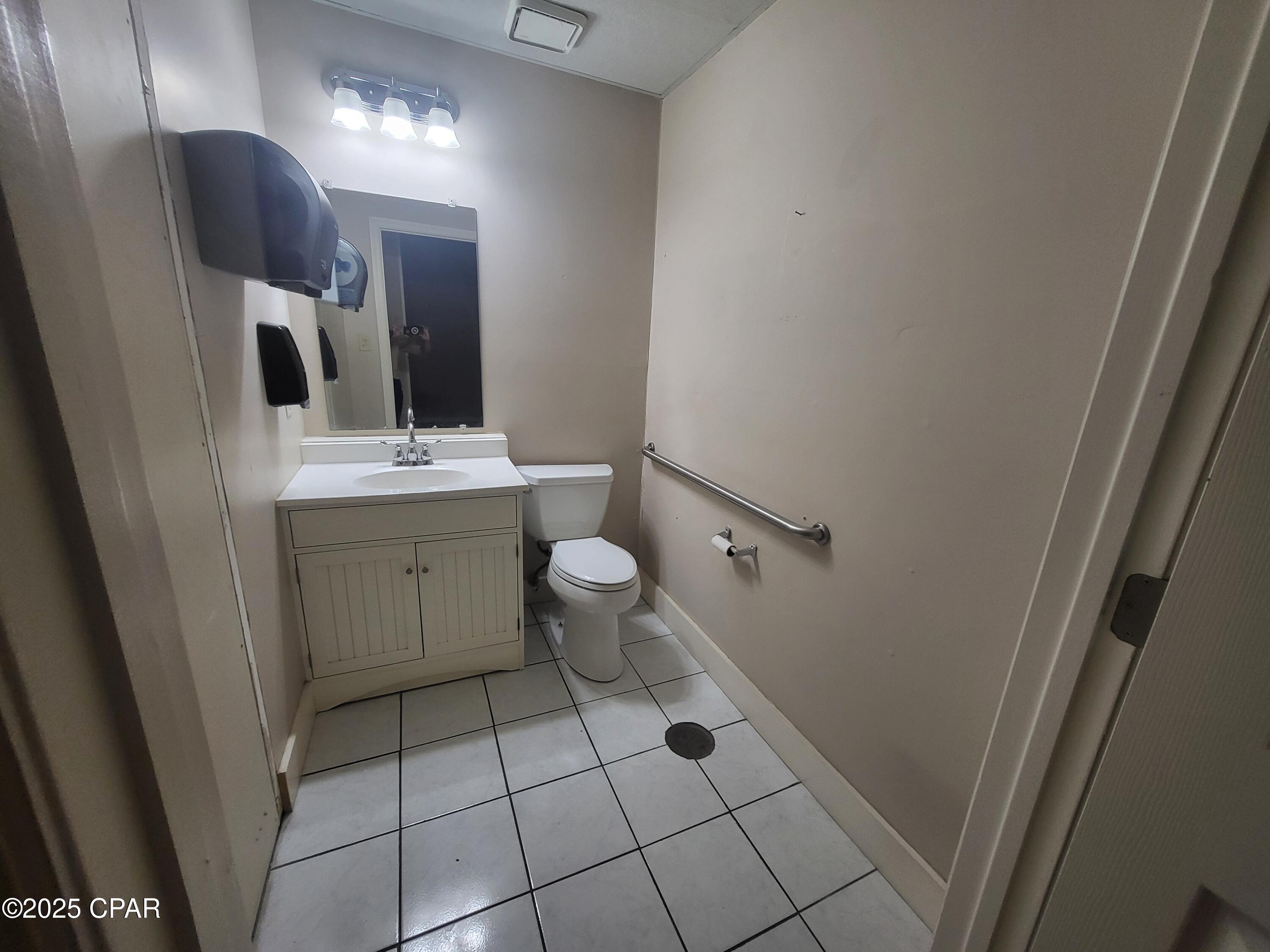 No Named Subdivision - Commercial Lease