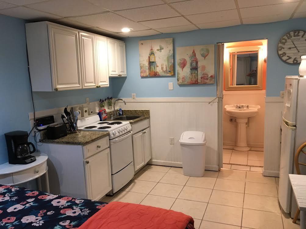 Fontainebleau Terrace - Residential