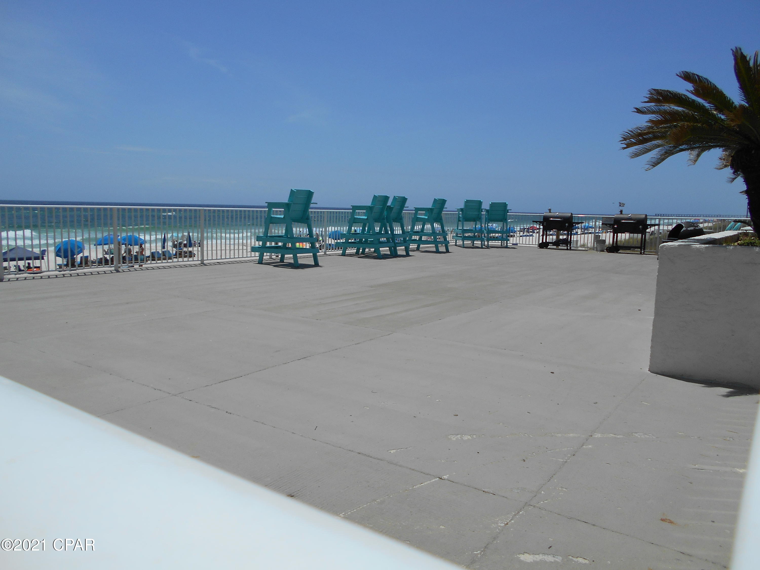 Fontainebleau Terrace - Residential