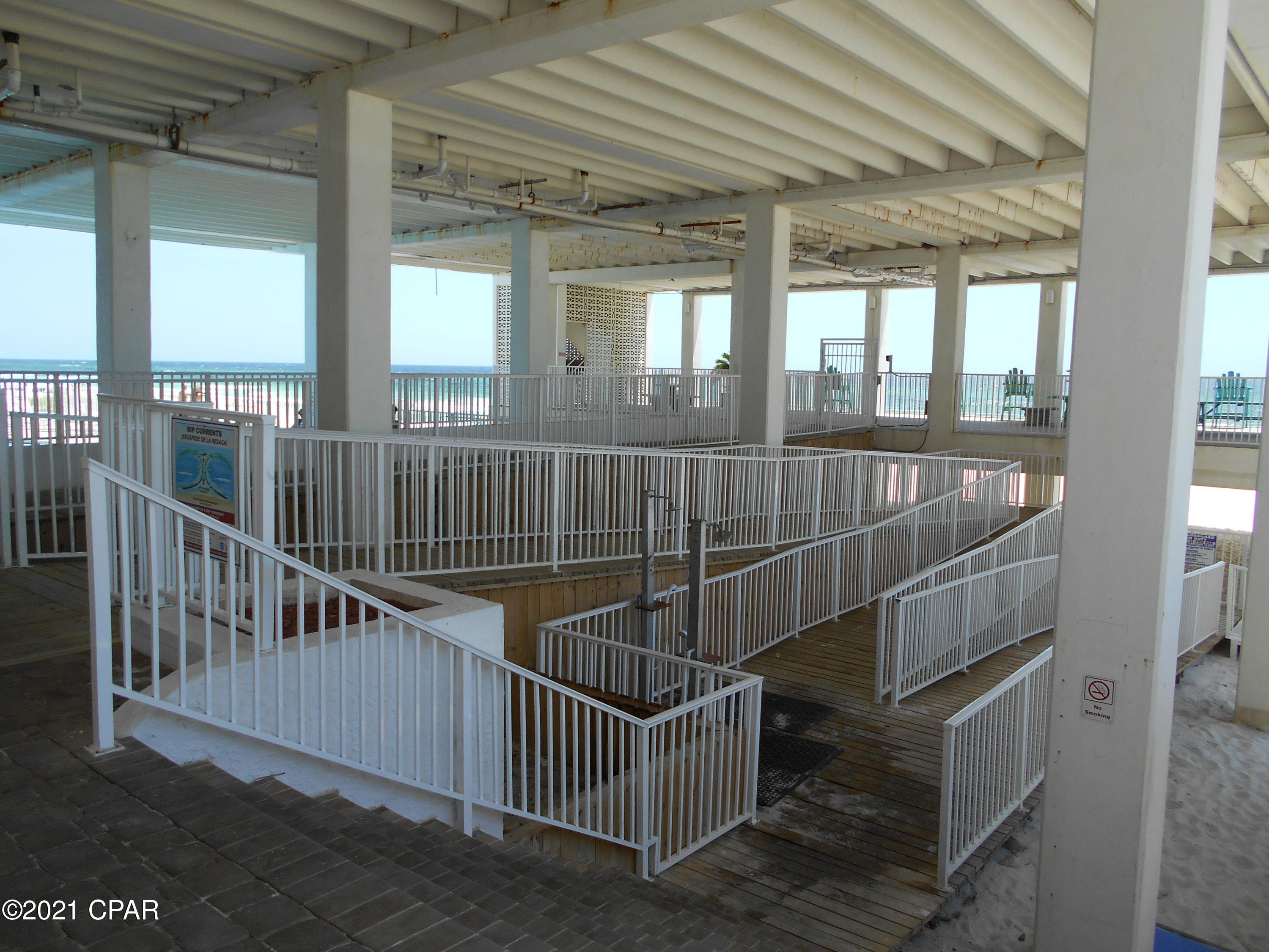 Fontainebleau Terrace - Residential