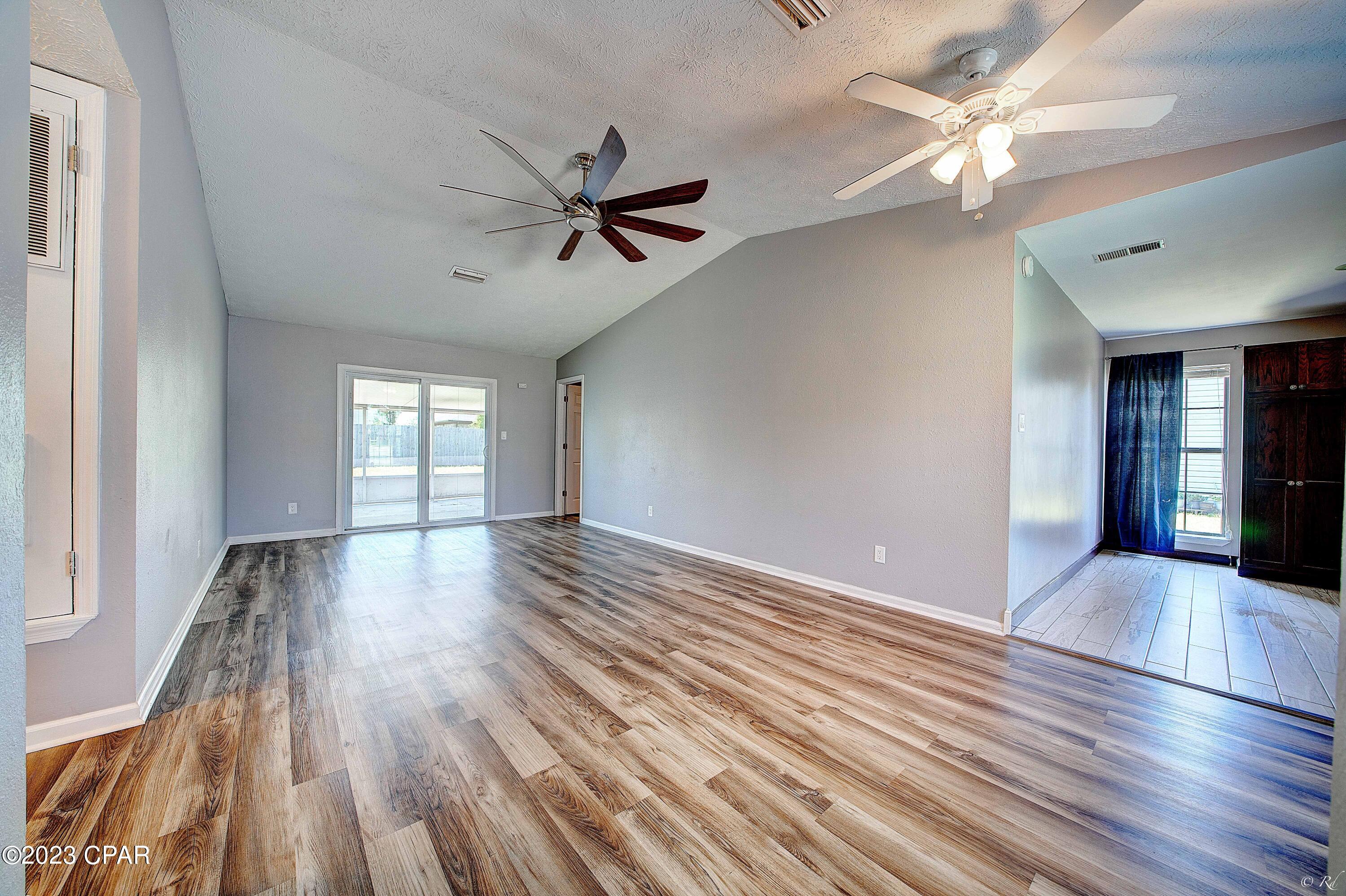 Towne & Country Lake Estates - Residential