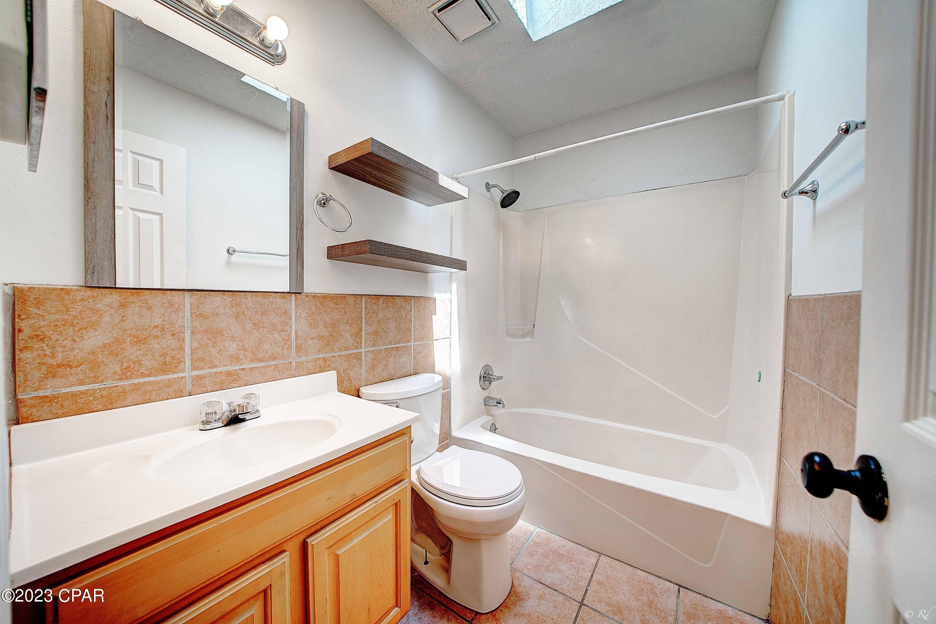 Towne & Country Lake Estates - Residential