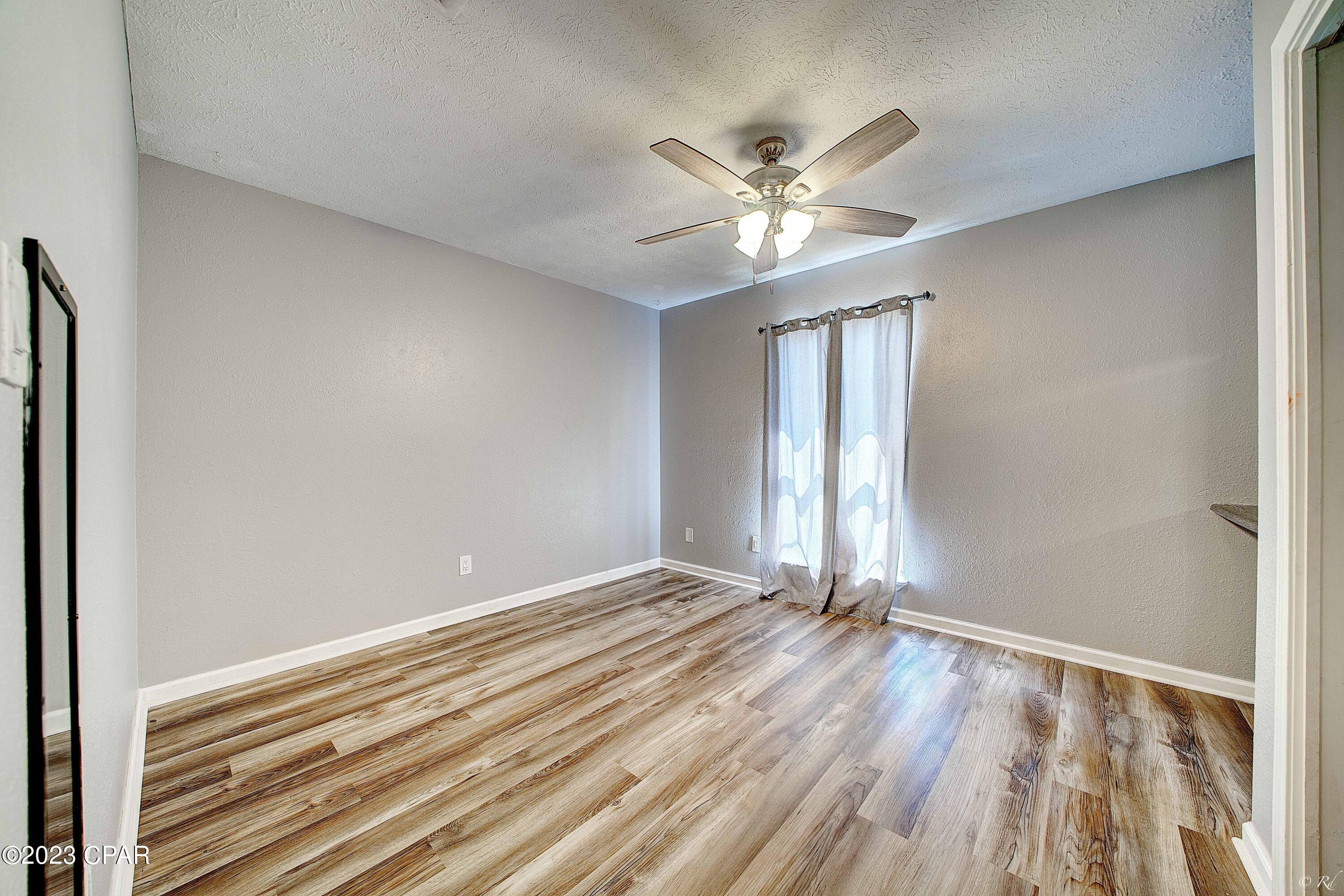 Towne & Country Lake Estates - Residential