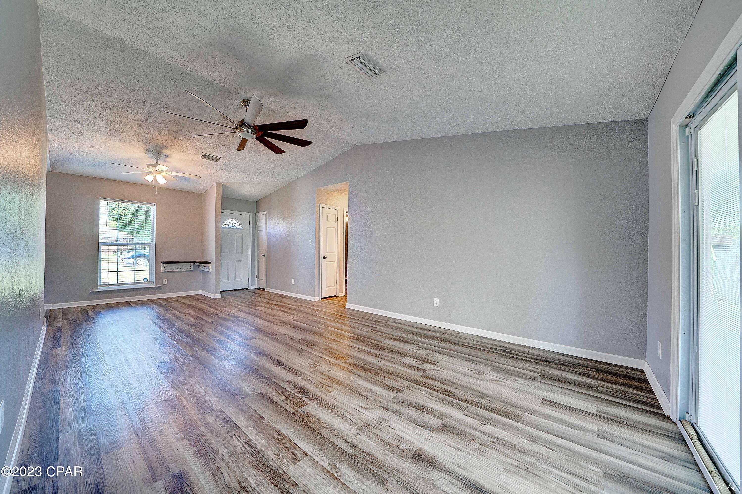 Towne & Country Lake Estates - Residential