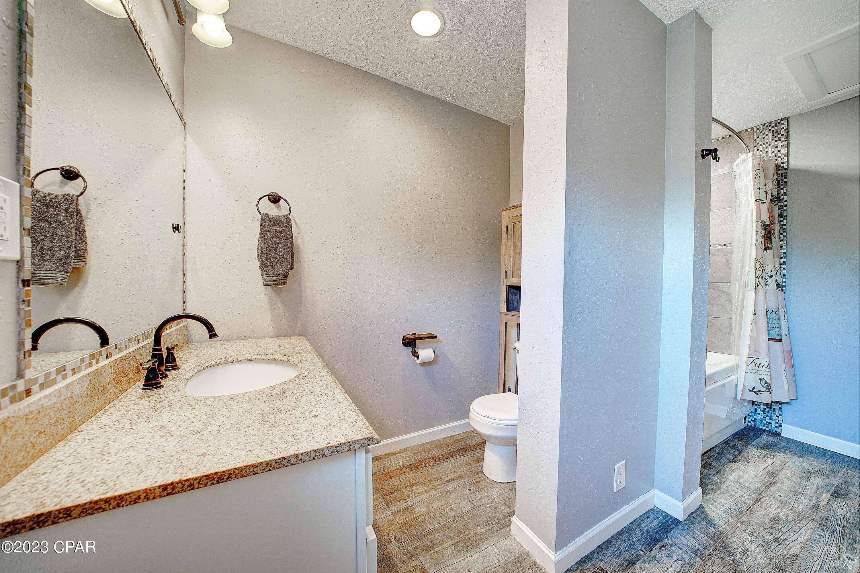 Towne & Country Lake Estates - Residential