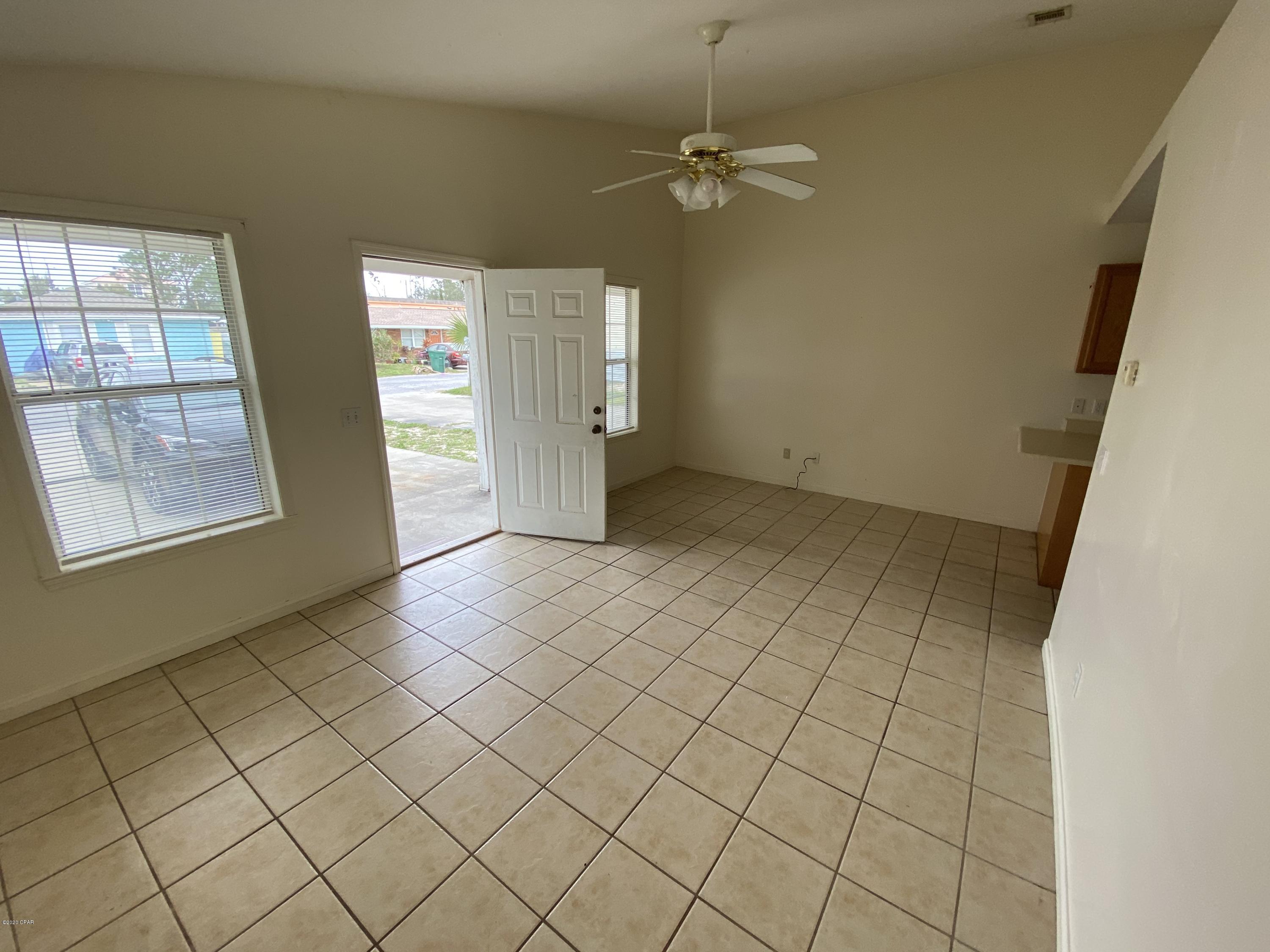 [No Recorded Subdiv] - Residential Lease