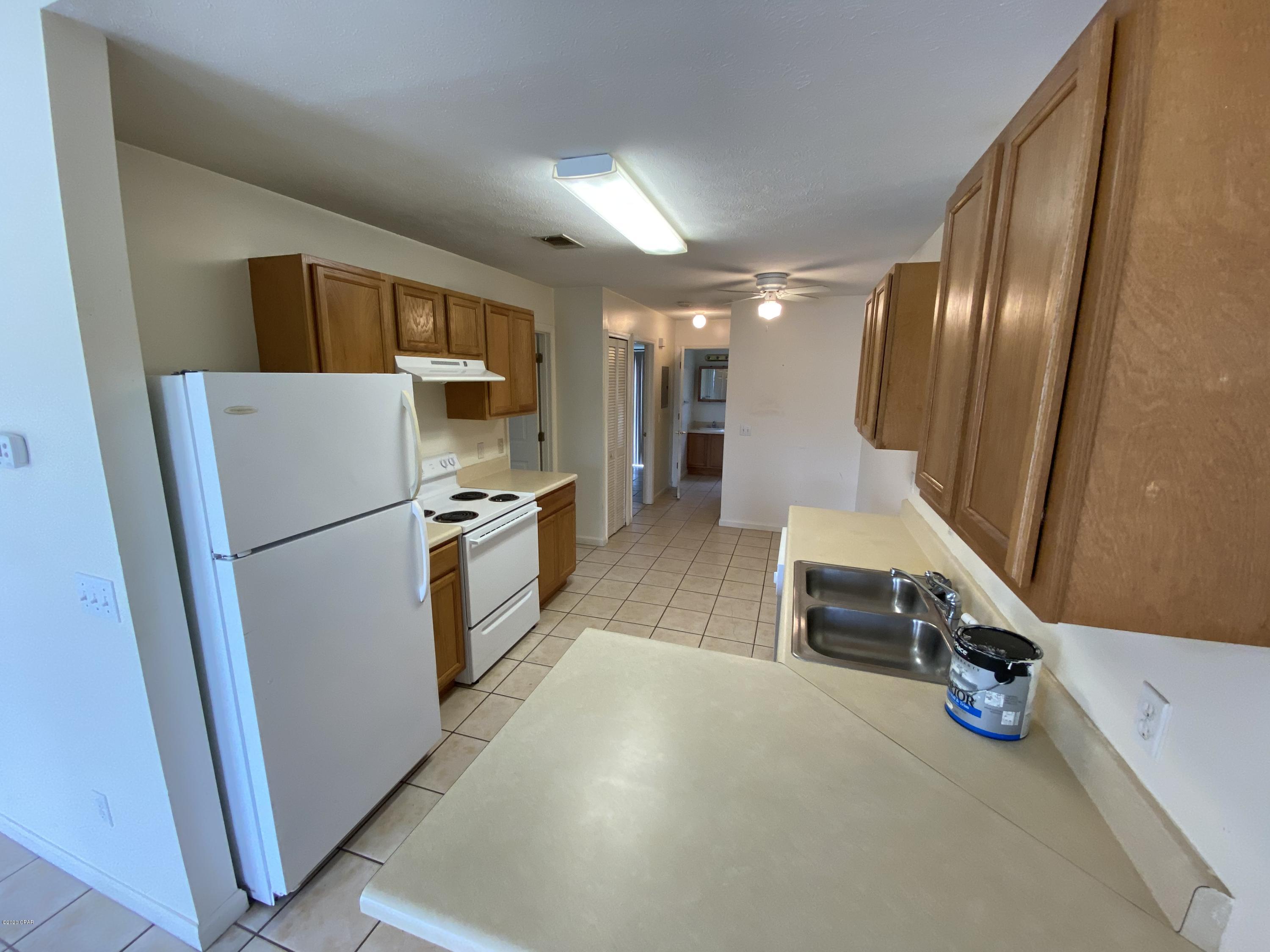 [No Recorded Subdiv] - Residential Lease