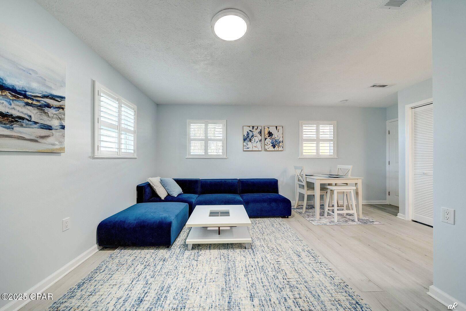 [No Recorded Subdiv] - Residential Lease