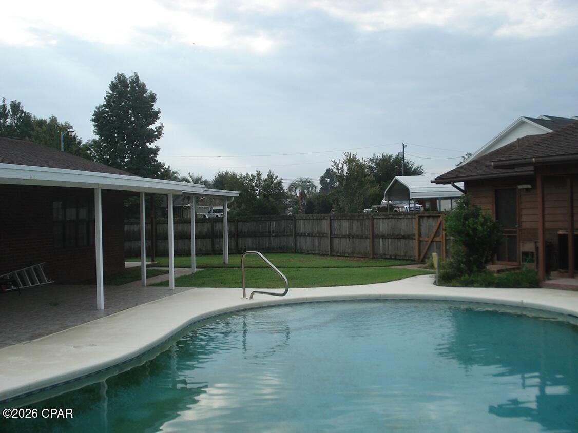 5433 Rushmore Drive