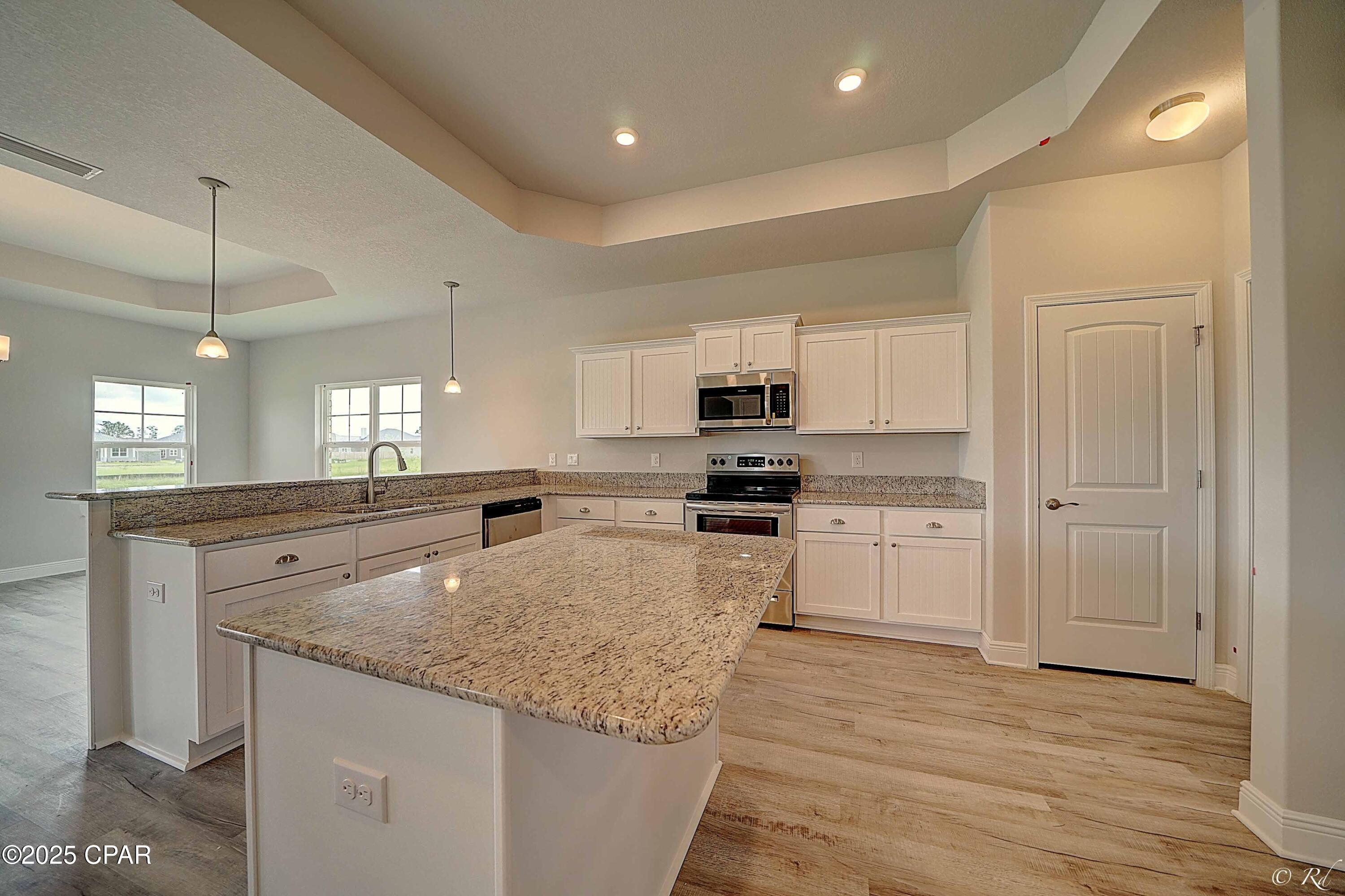 Cedar Creek At Deerpoint Lake - Residential