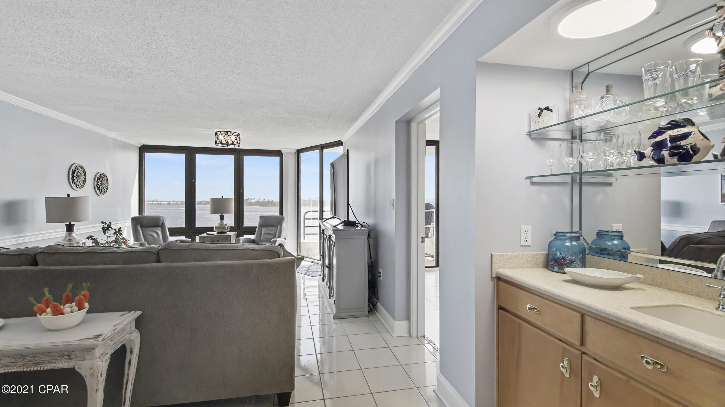 Lagoon Towers Phase I - Residential